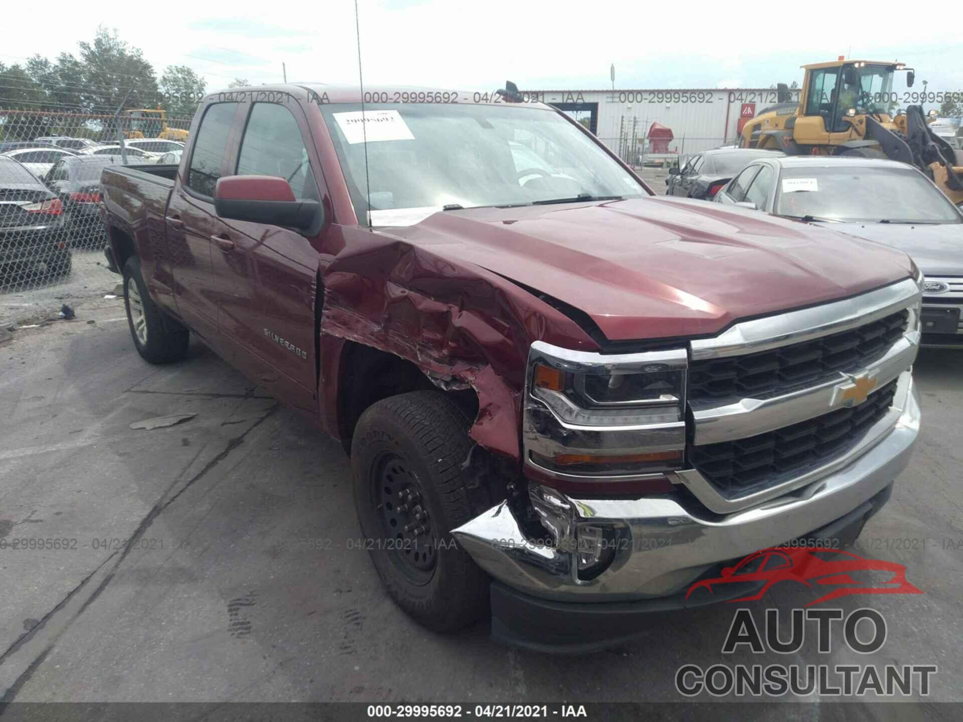 CHEVROLET SILVERADO 1500 2017 - 1GCVKREC5HZ156825