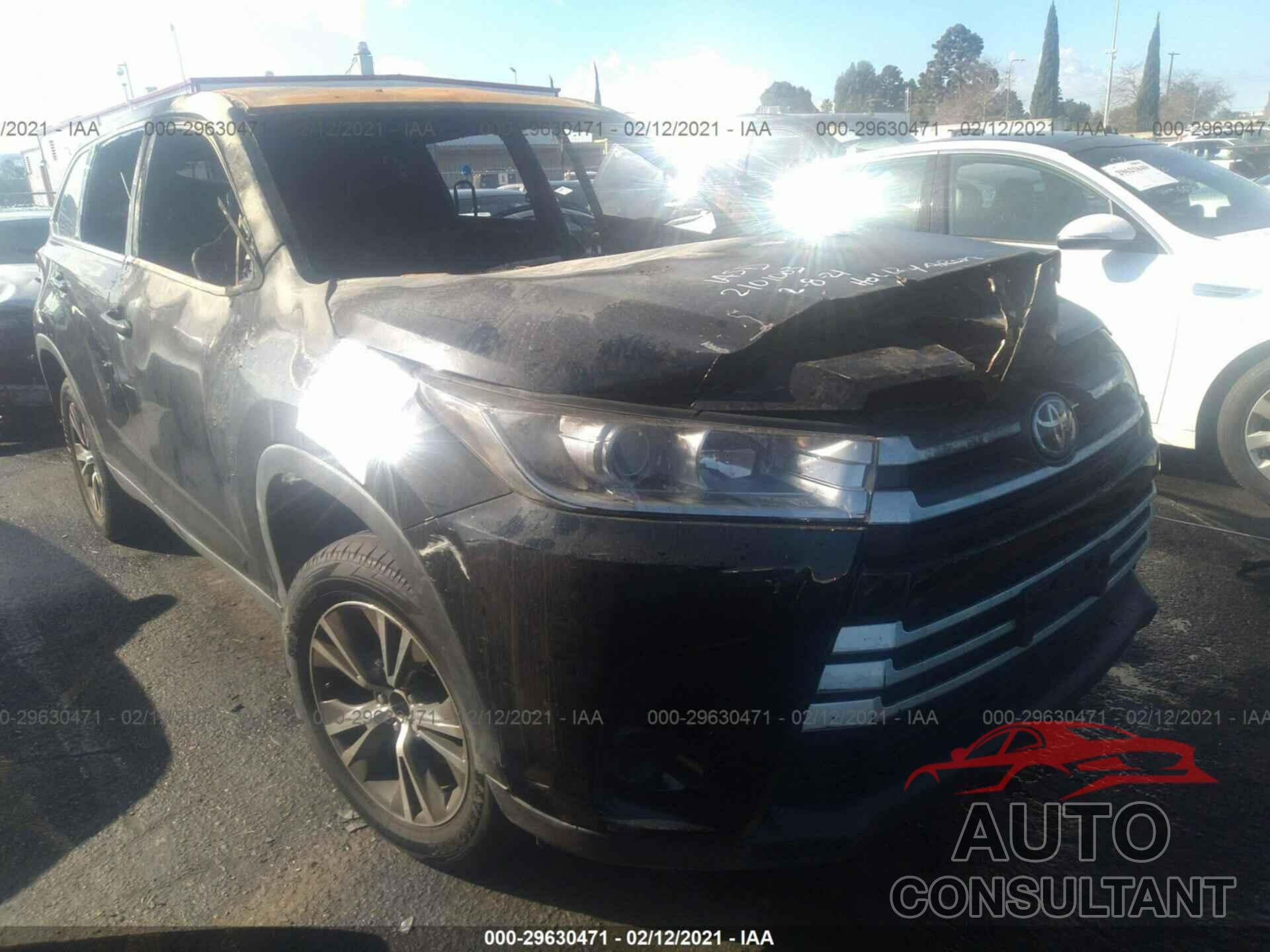 TOYOTA HIGHLANDER 2019 - 5TDZARFH3KS050946