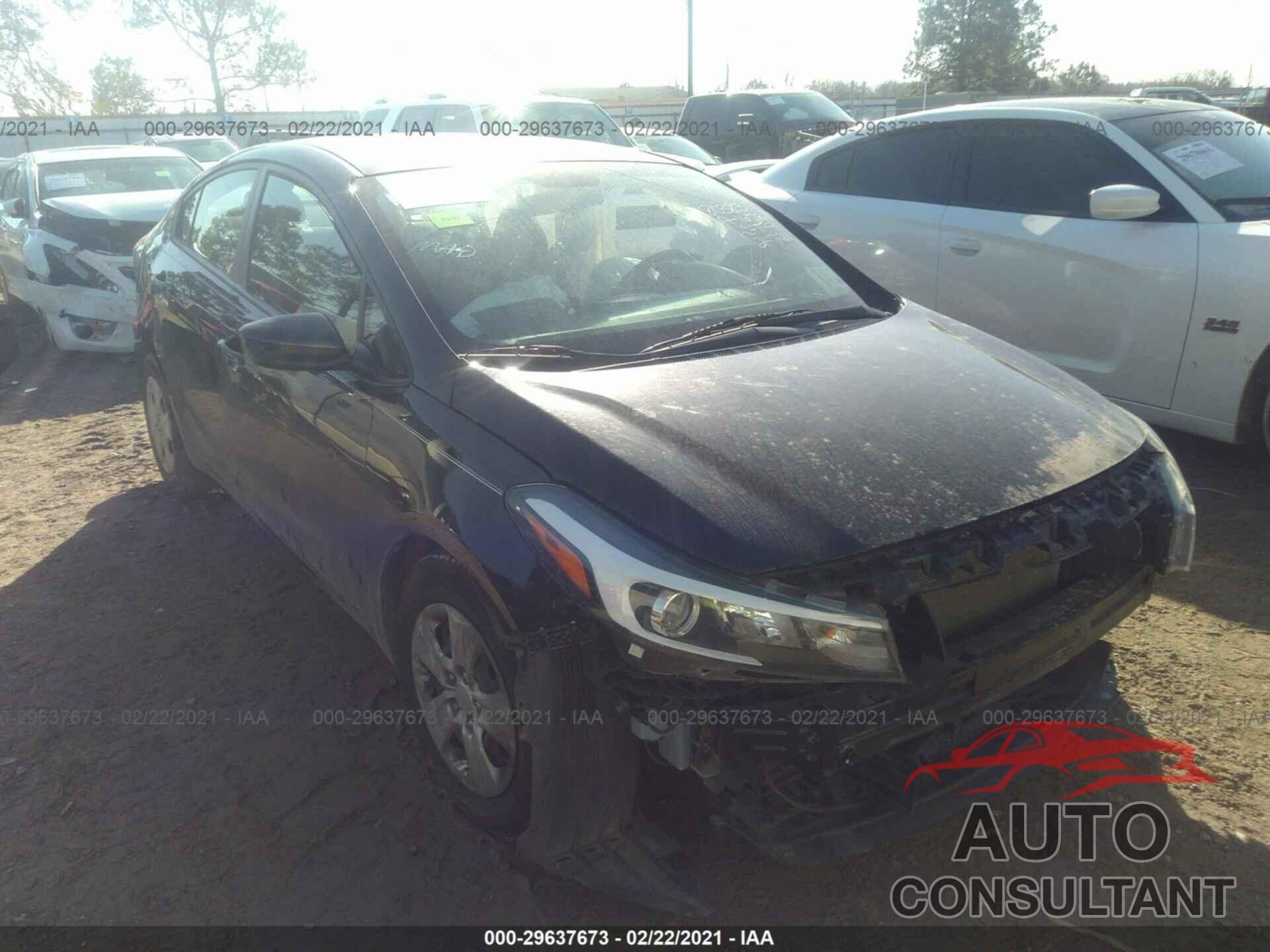 KIA FORTE 2018 - 3KPFK4A73JE227487