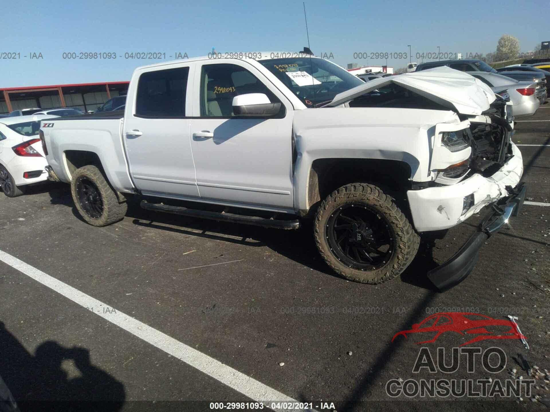 CHEVROLET SILVERADO 1500 2018 - 3GCUKREC8JG646757