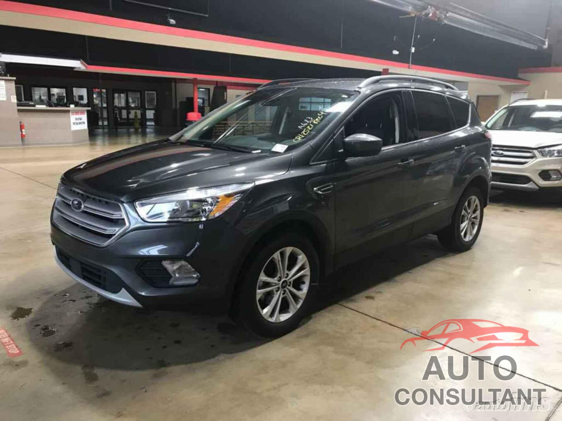 FORD ESCAPE 2018 - 1FMCU0GD5JUC63231