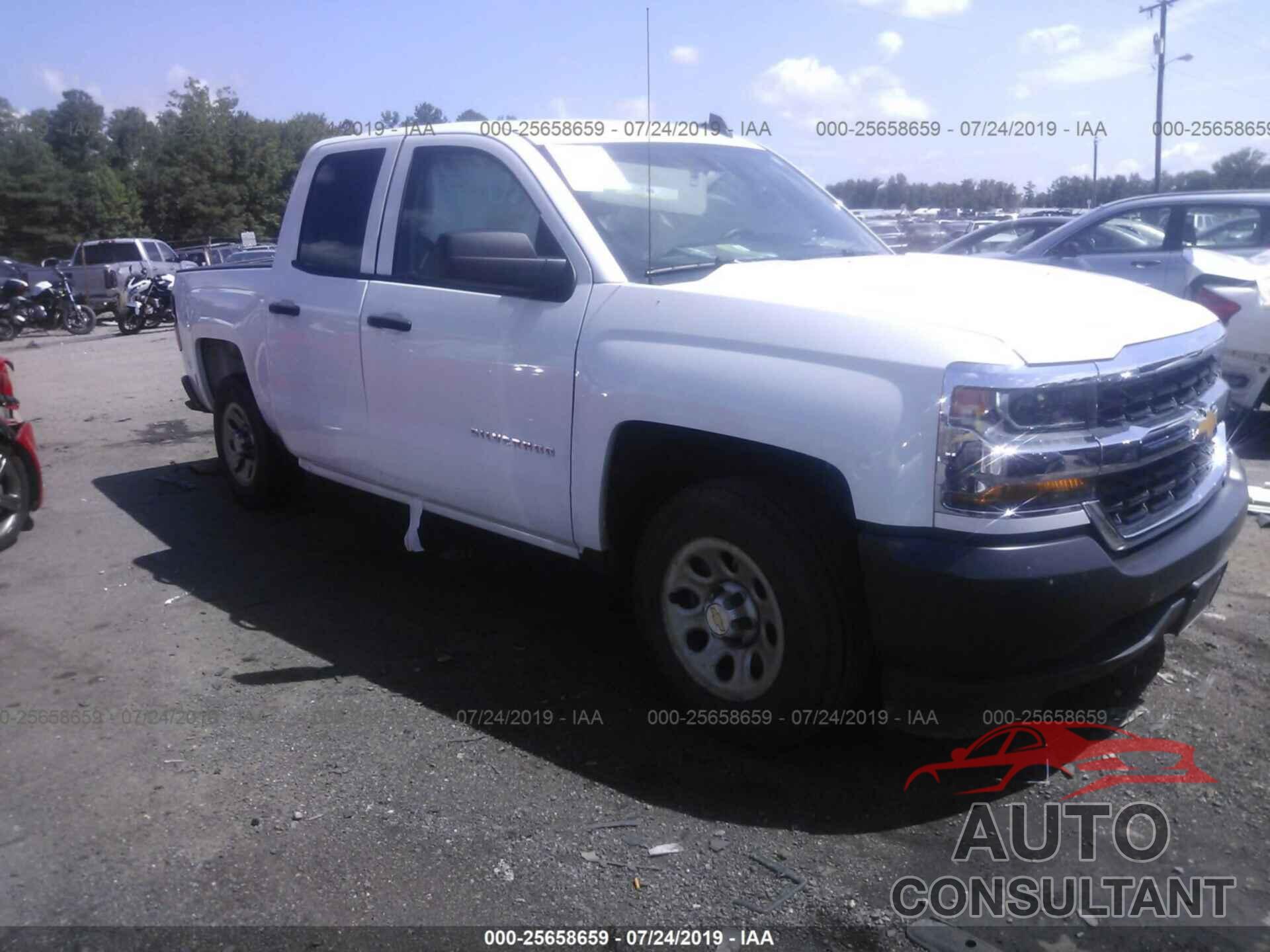 CHEVROLET SILVERADO 1500 2018 - 1GCRCNEC2JZ362732