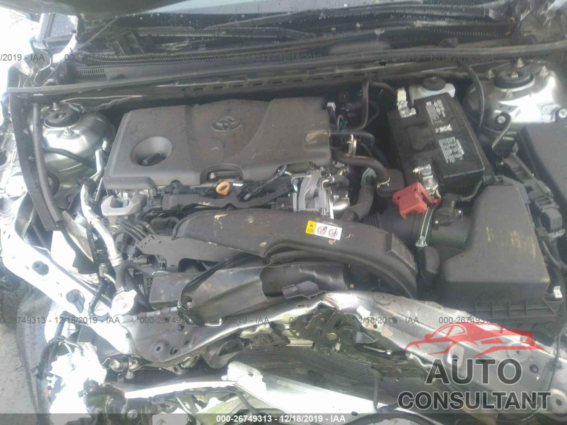 TOYOTA CAMRY 2018 - 4T1B11HK7JU670636