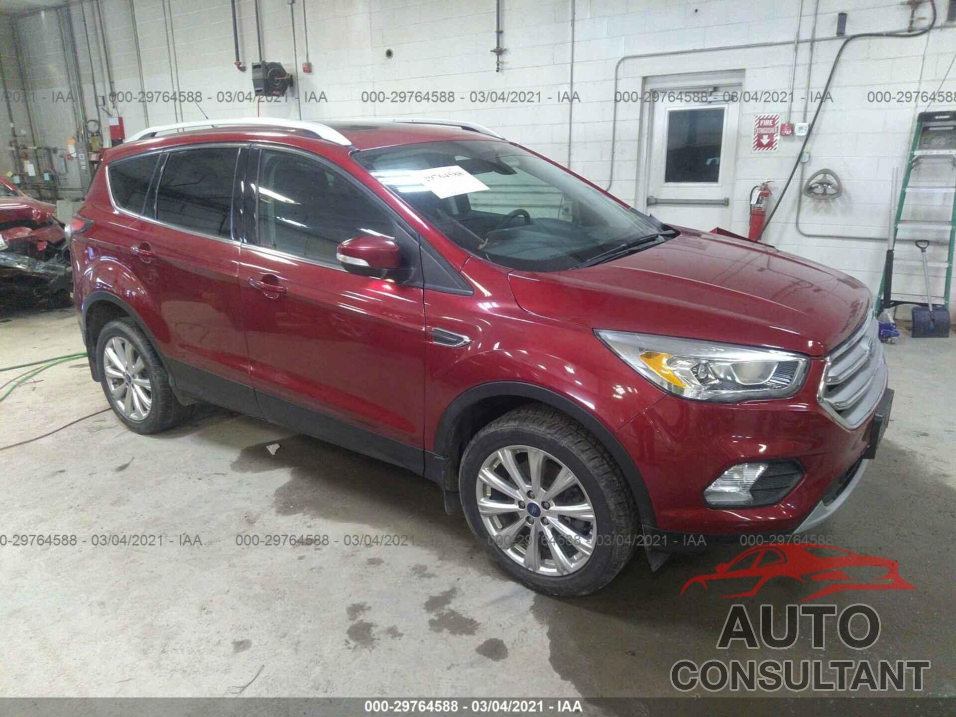 FORD ESCAPE 2017 - 1FMCU9JD7HUA98046