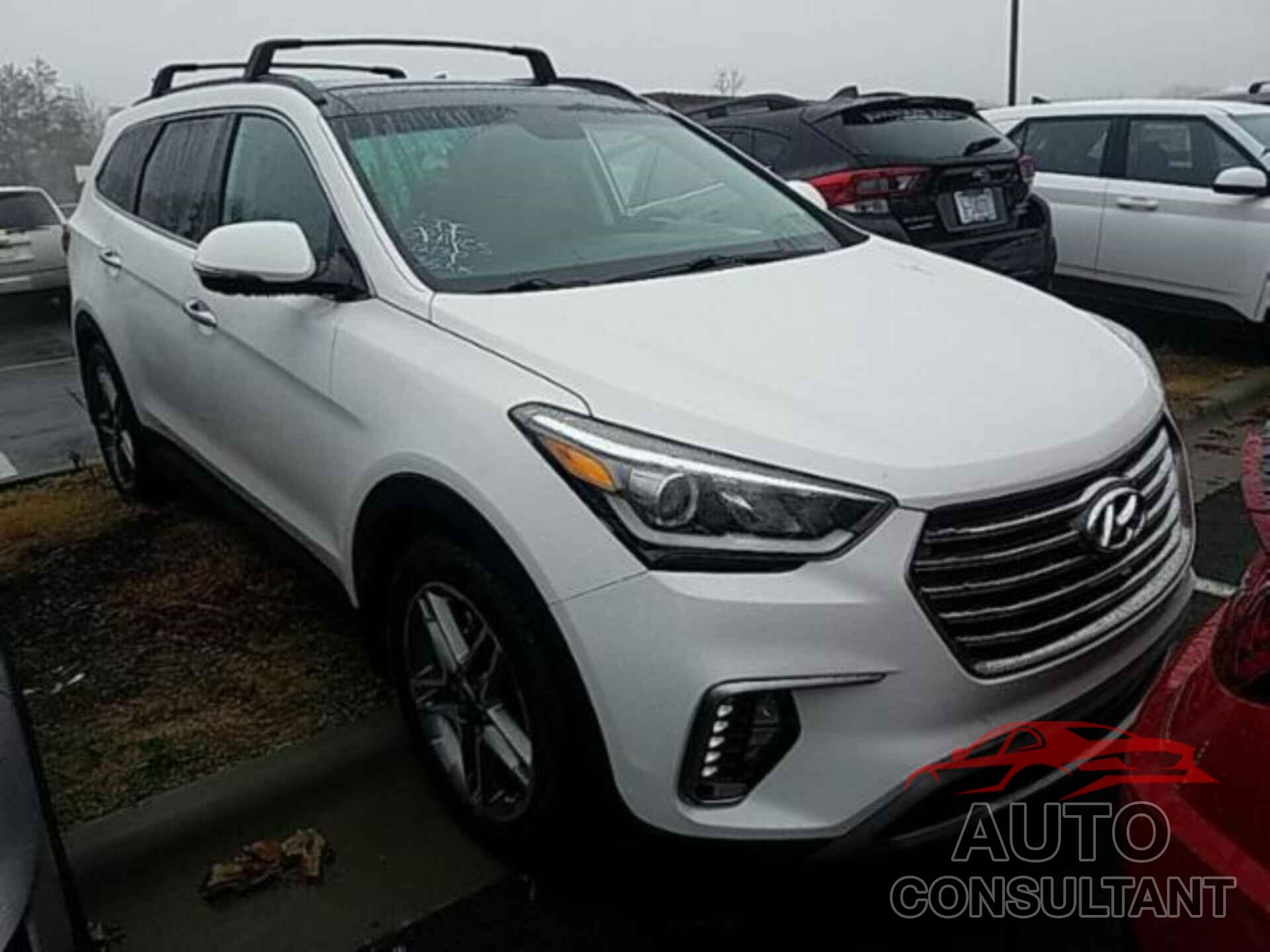 HYUNDAI SANTA FE 2018 - KM8SR4HF2JU289449