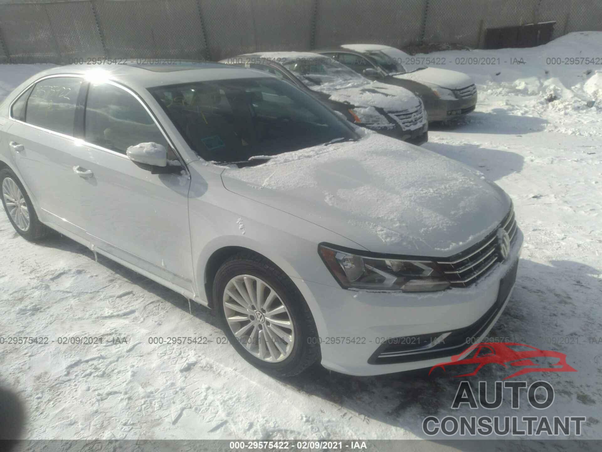 VOLKSWAGEN PASSAT 2016 - 1VWBS7A38GC016859