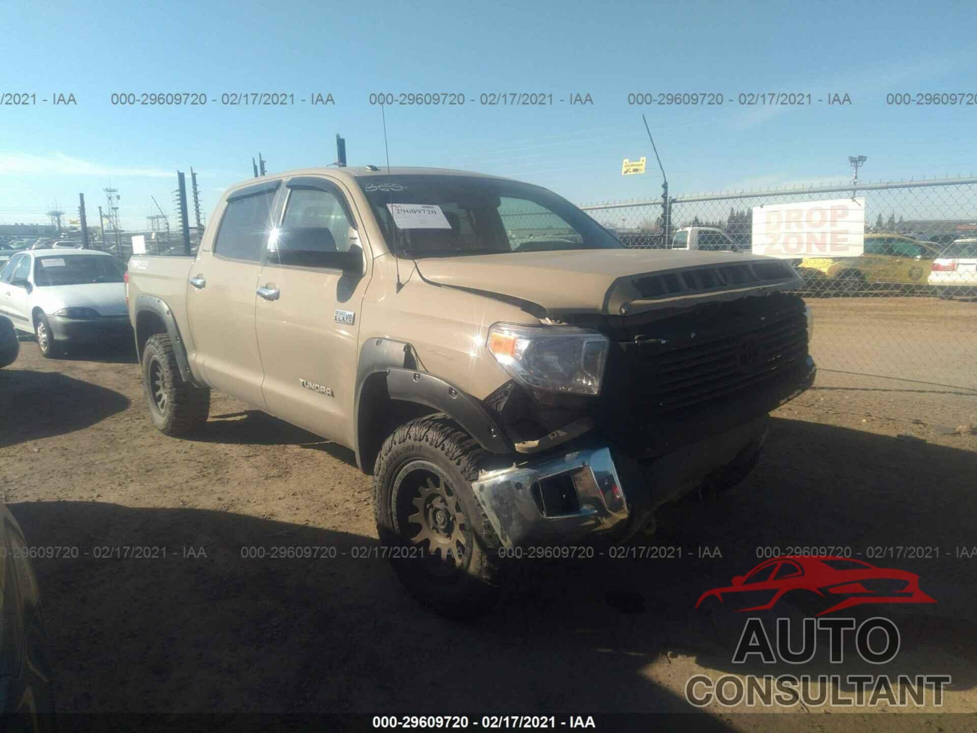 TOYOTA TUNDRA 4WD 2017 - 5TFHY5F18HX611809