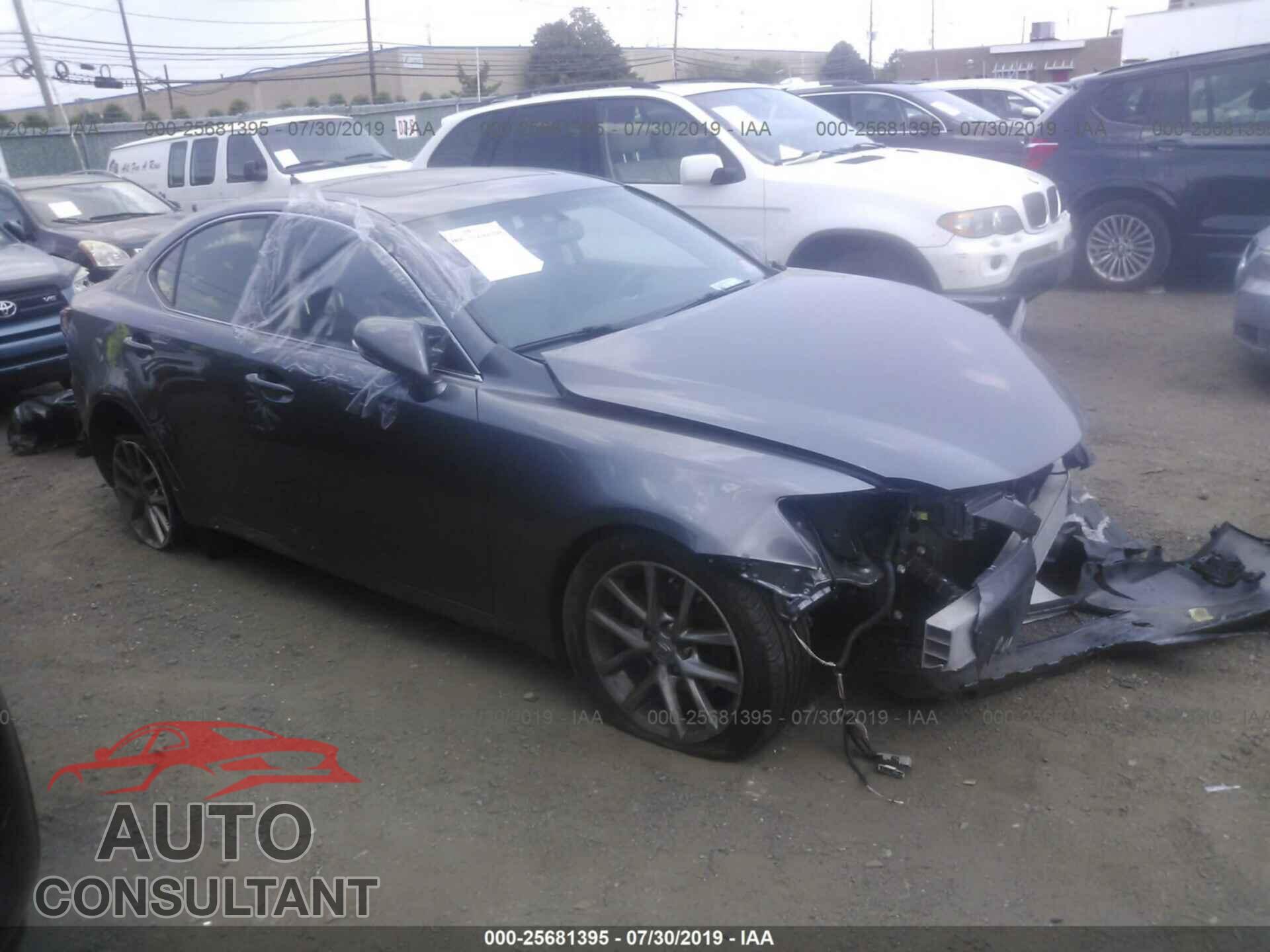 LEXUS IS 2013 - JTHCF5C2XD5063846
