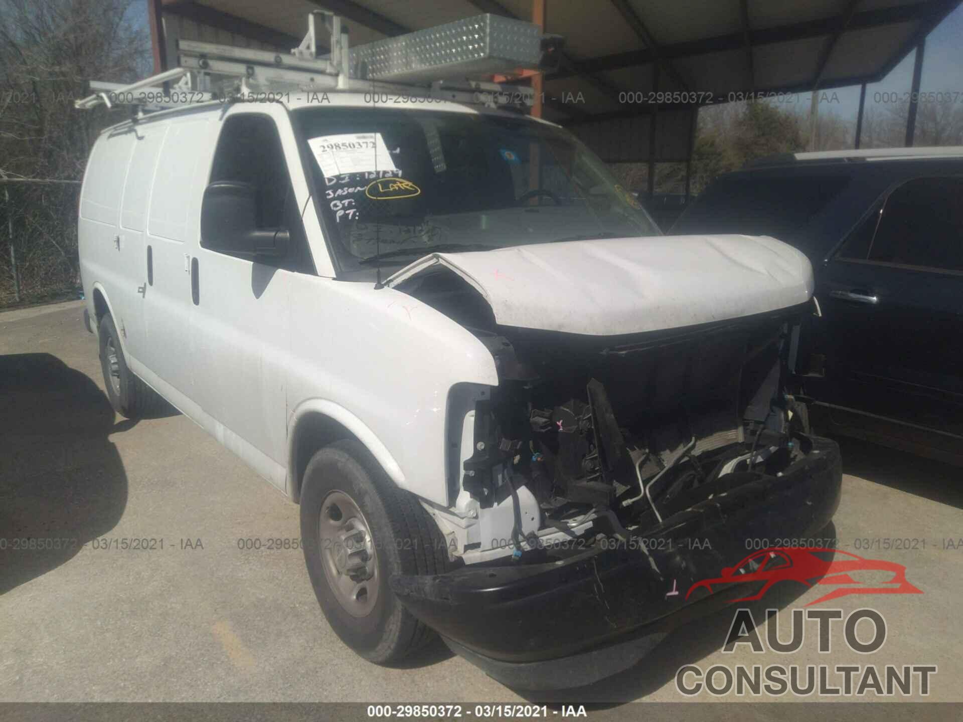 CHEVROLET EXPRESS CARGO VAN 2019 - 1GCWGAFG3K1358092