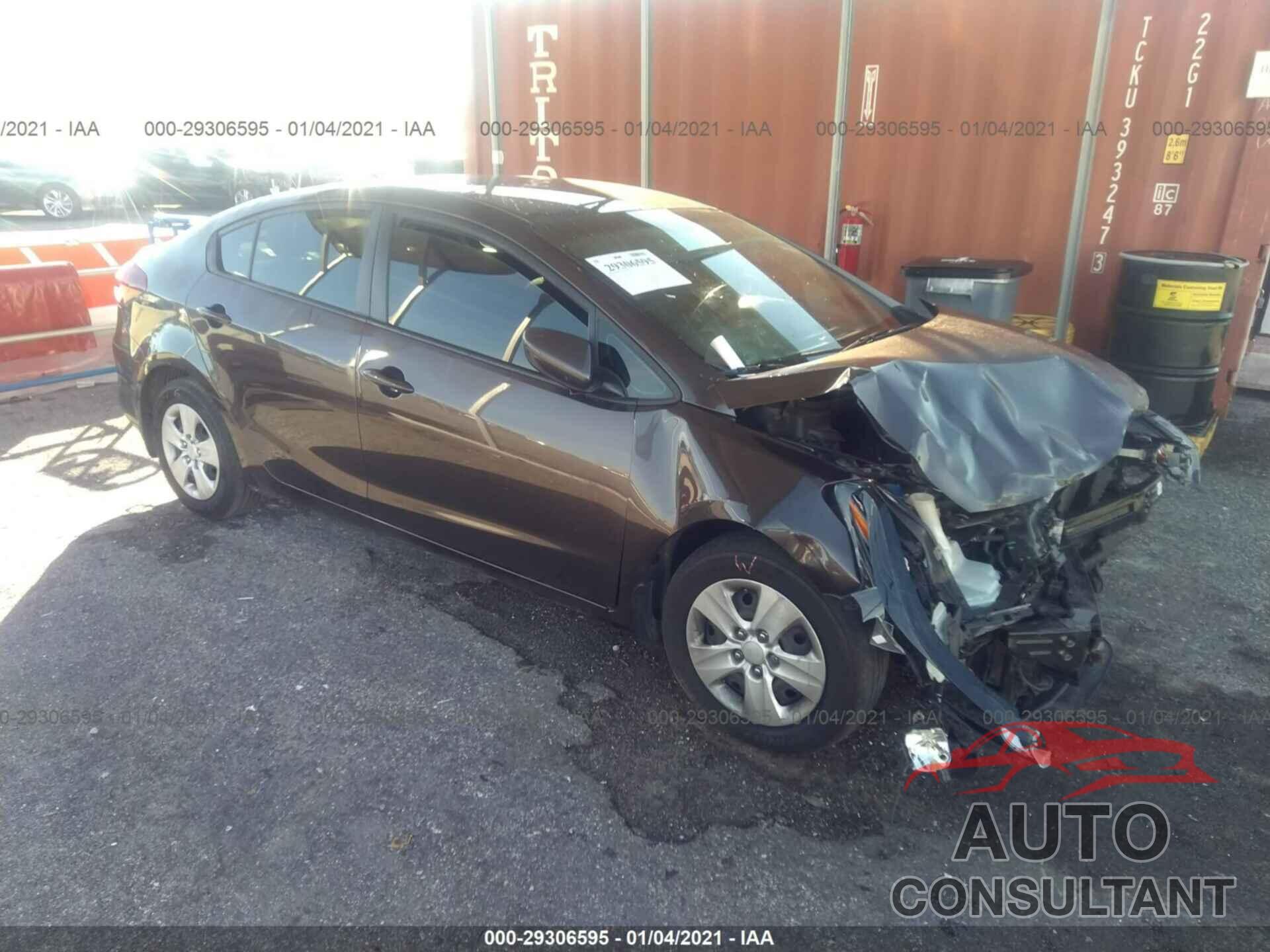 KIA FORTE 2018 - 3KPFK4A71JE204399
