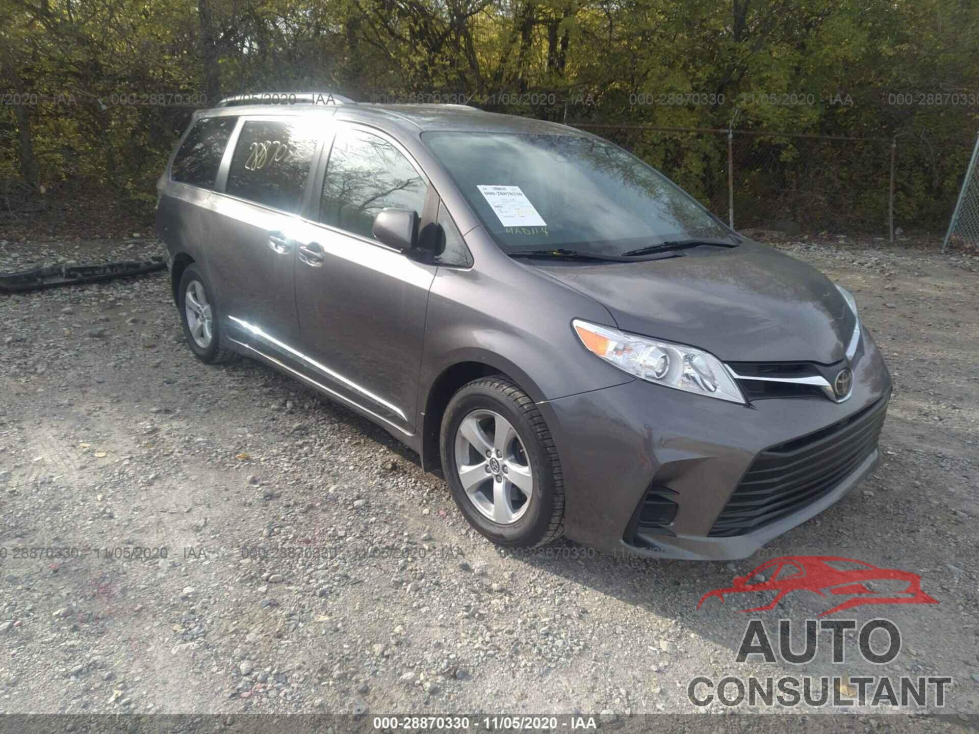 TOYOTA SIENNA 2018 - 5TDKZ3DC8JS962372