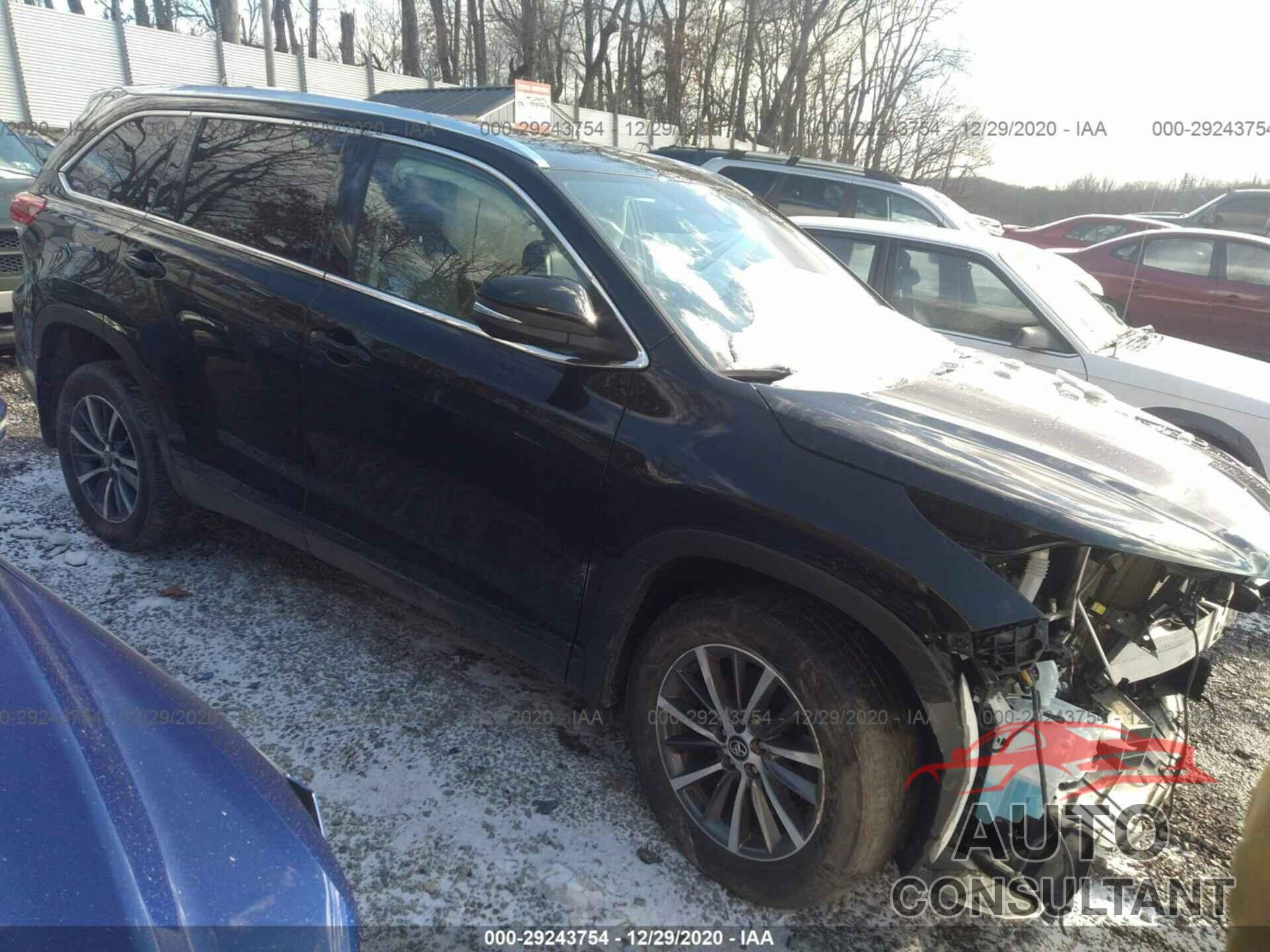TOYOTA HIGHLANDER 2019 - 5TDJZRFH2KS594120