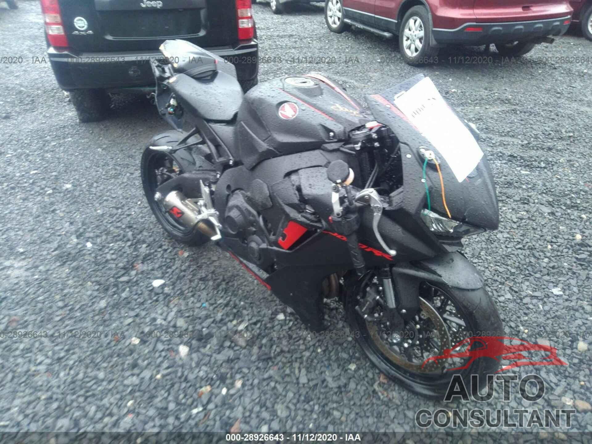HONDA CBR1000 2017 - JH2SC7705HK000937