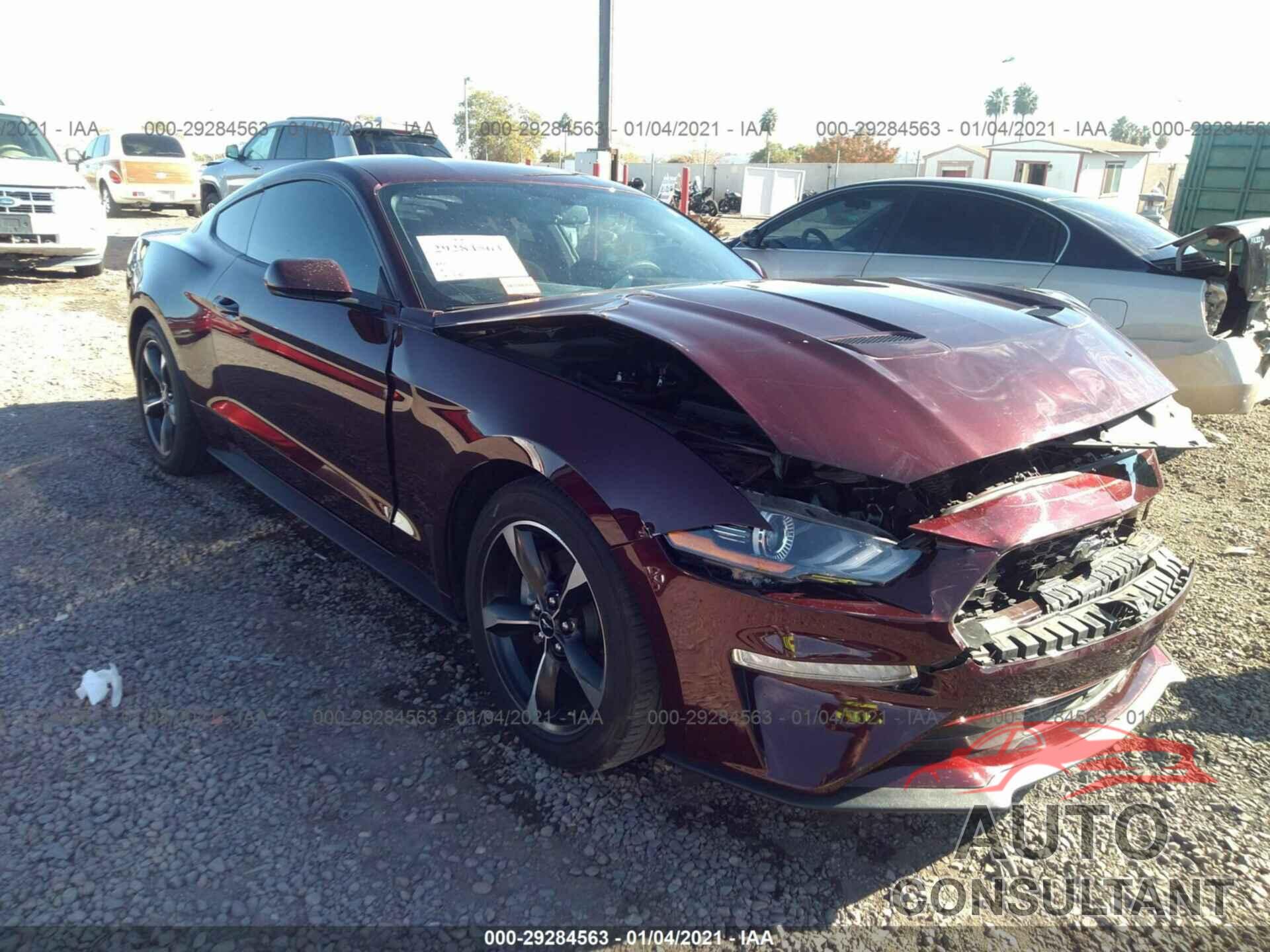 FORD MUSTANG 2018 - 1FA6P8TH1J5185112