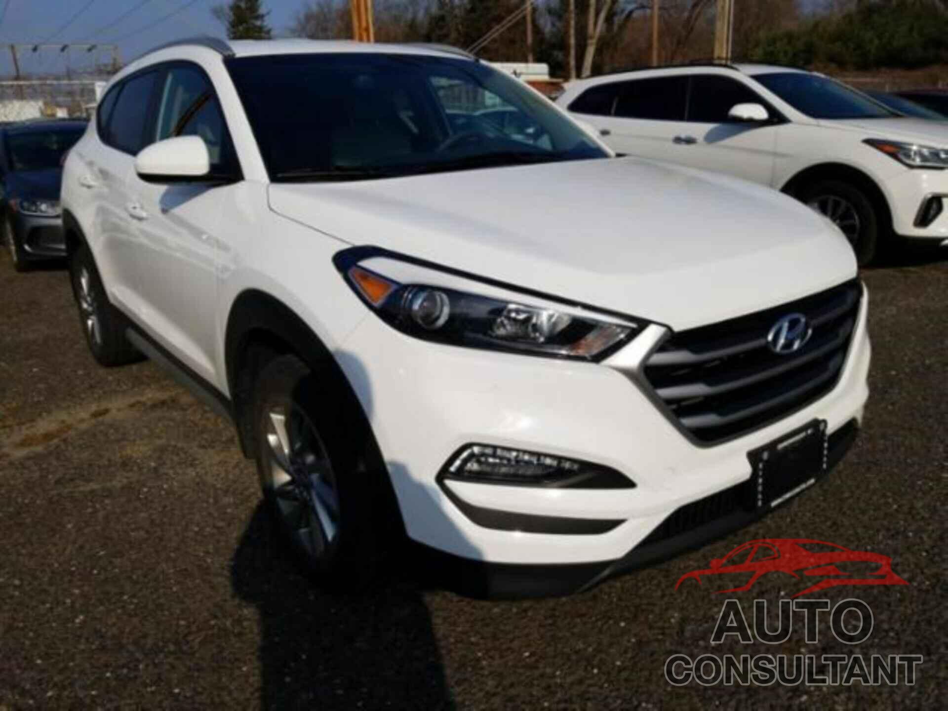 HYUNDAI TUCSON 2018 - KM8J3CA40JU649284