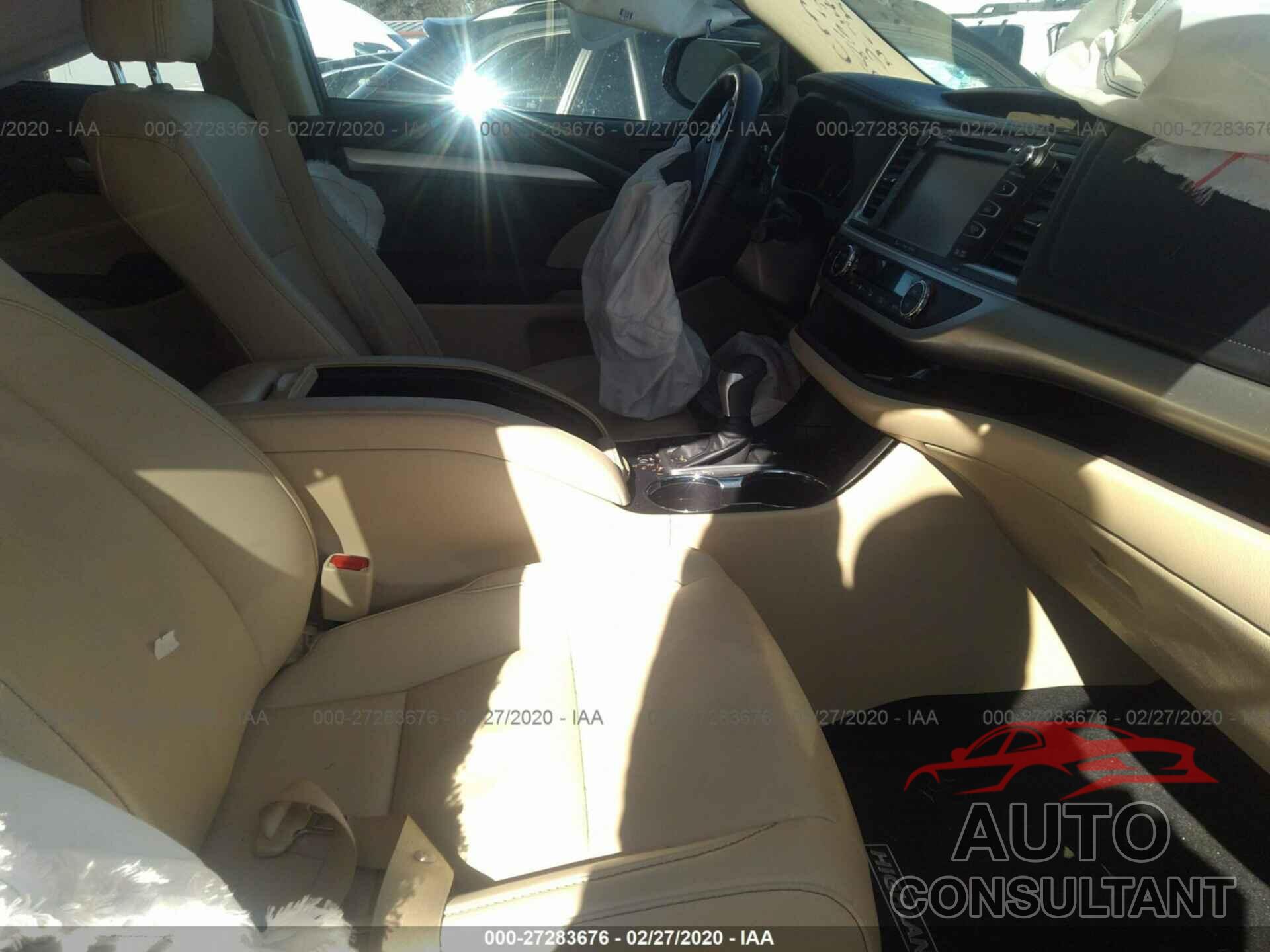 TOYOTA HIGHLANDER 2019 - 5TDJZRFH3KS586401
