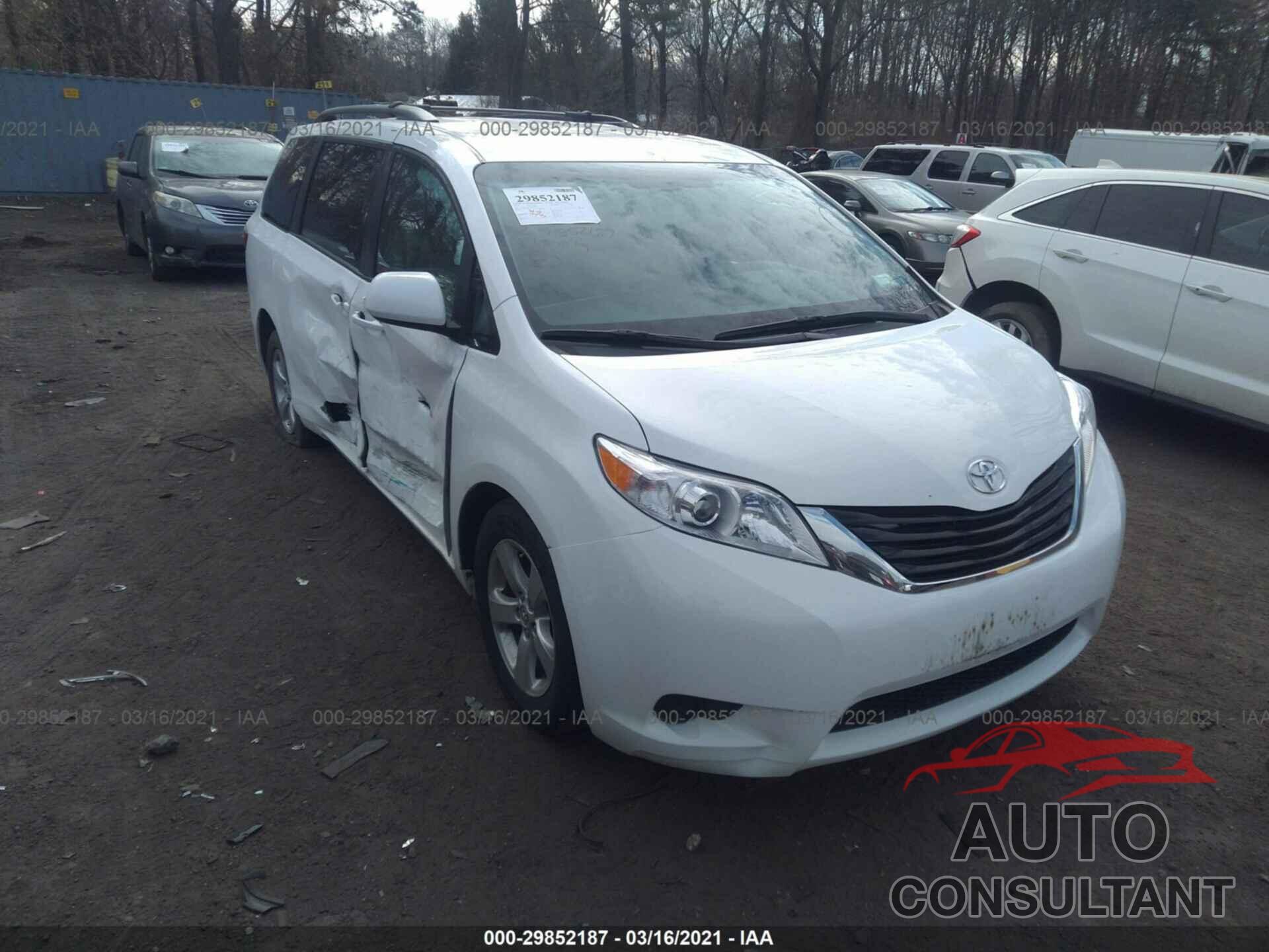 TOYOTA SIENNA 2017 - 5TDKZ3DC7HS832710