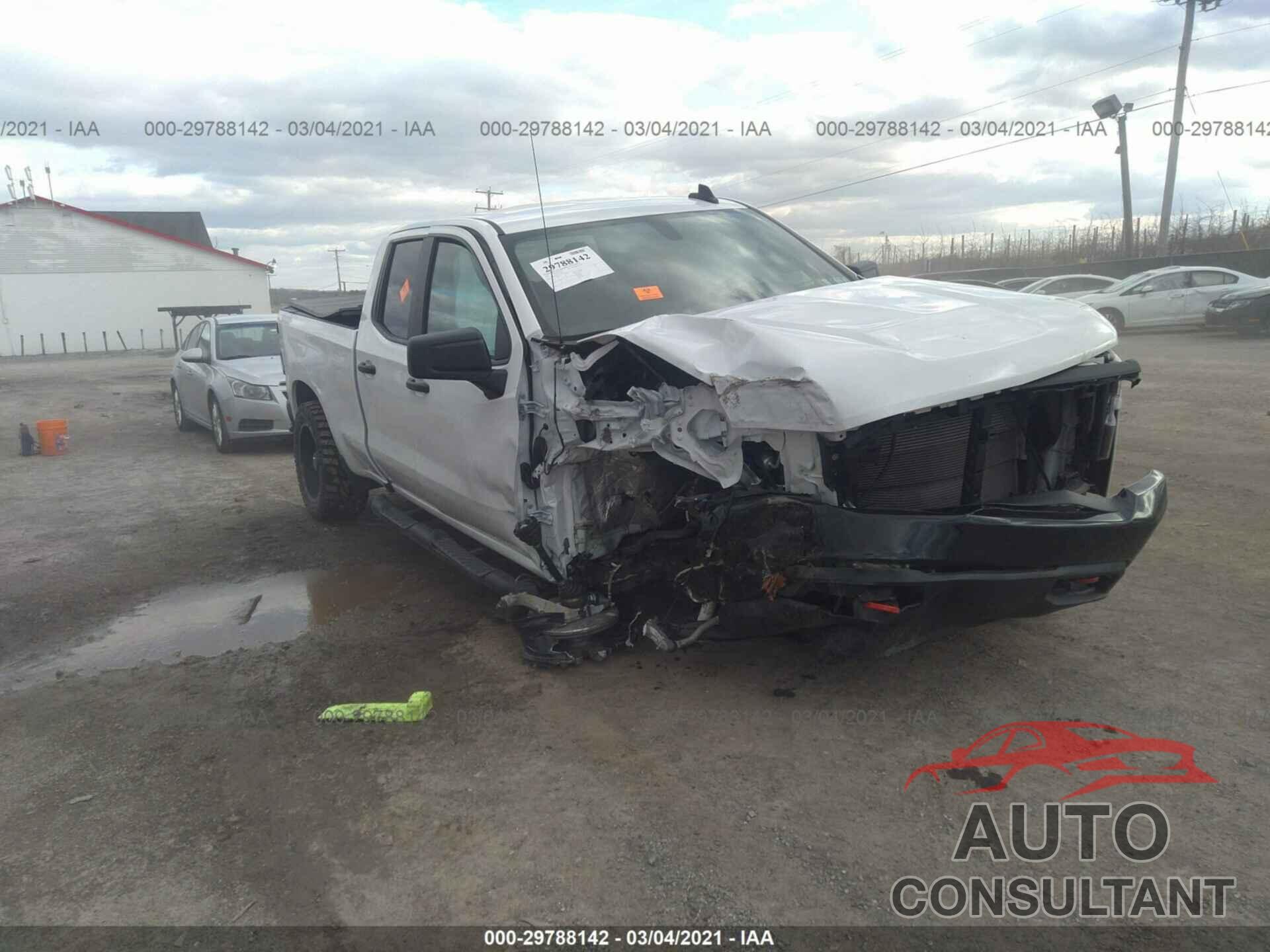 CHEVROLET SILVERADO 1500 2019 - 1GCRYCEF4KZ311184