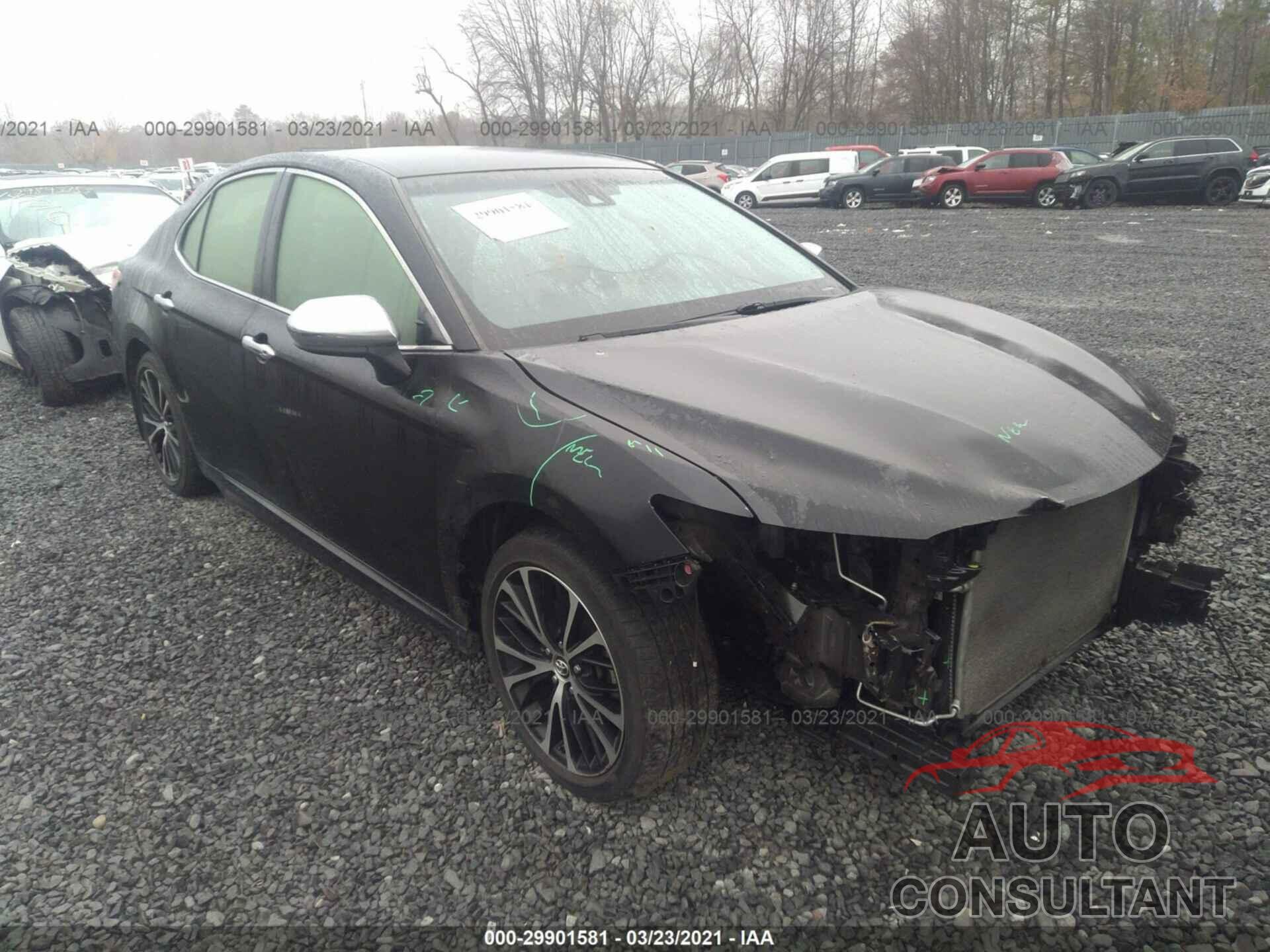 TOYOTA CAMRY 2018 - JTNB11HK1J3023025