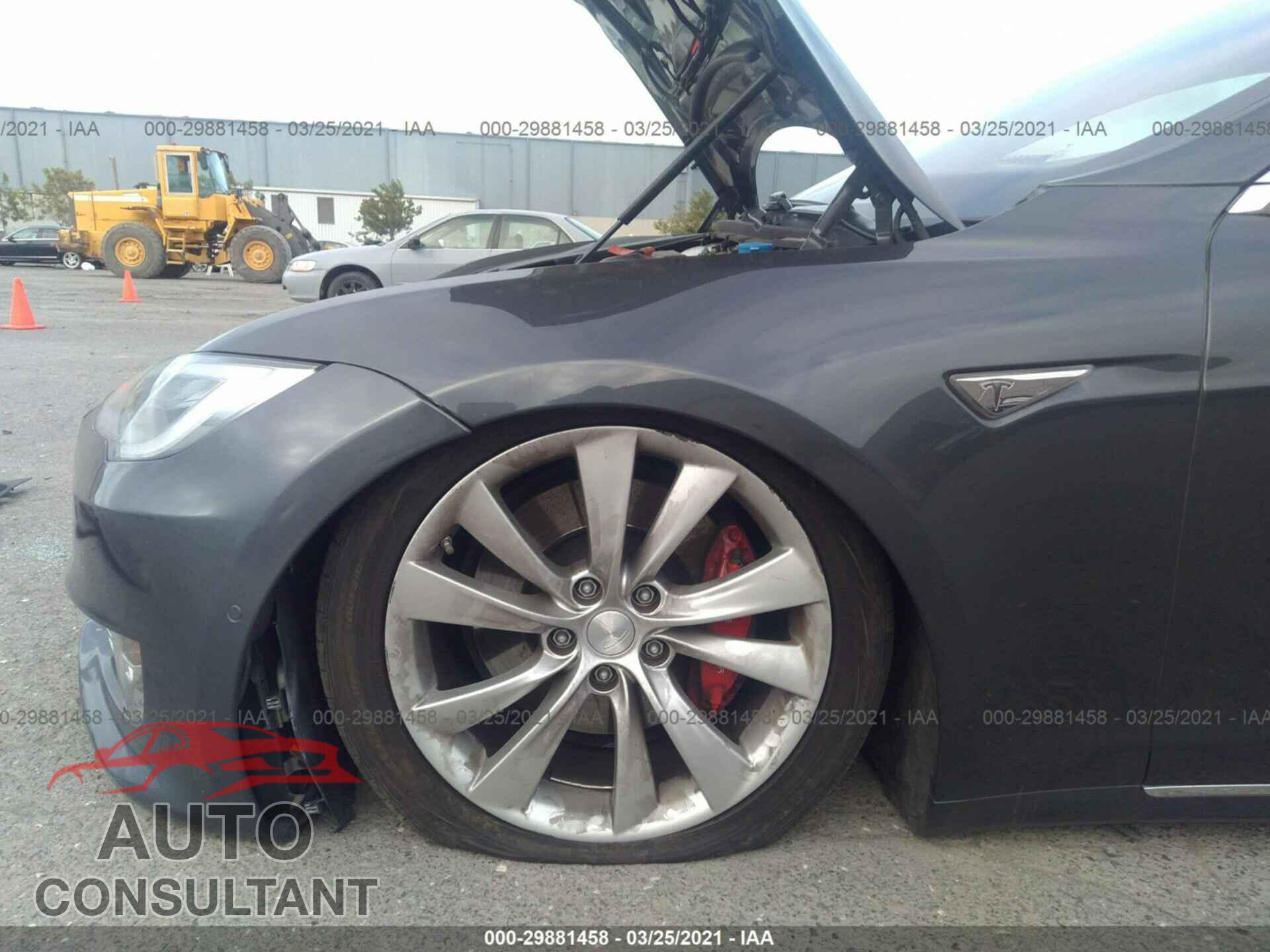 TESLA MODEL S 2016 - 5YJSA1E46GF145384