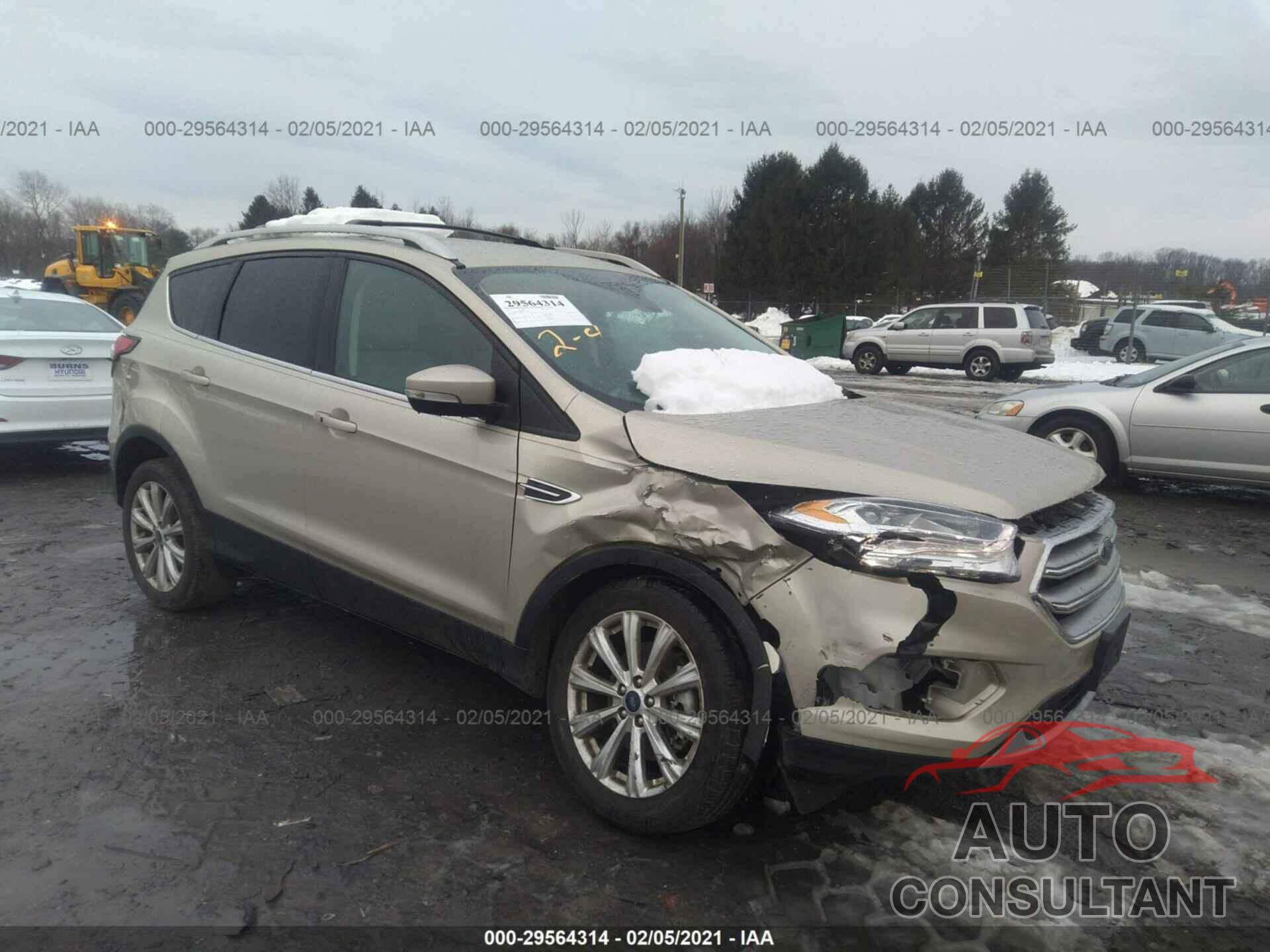 FORD ESCAPE 2017 - 1FMCU0J90HUC14274