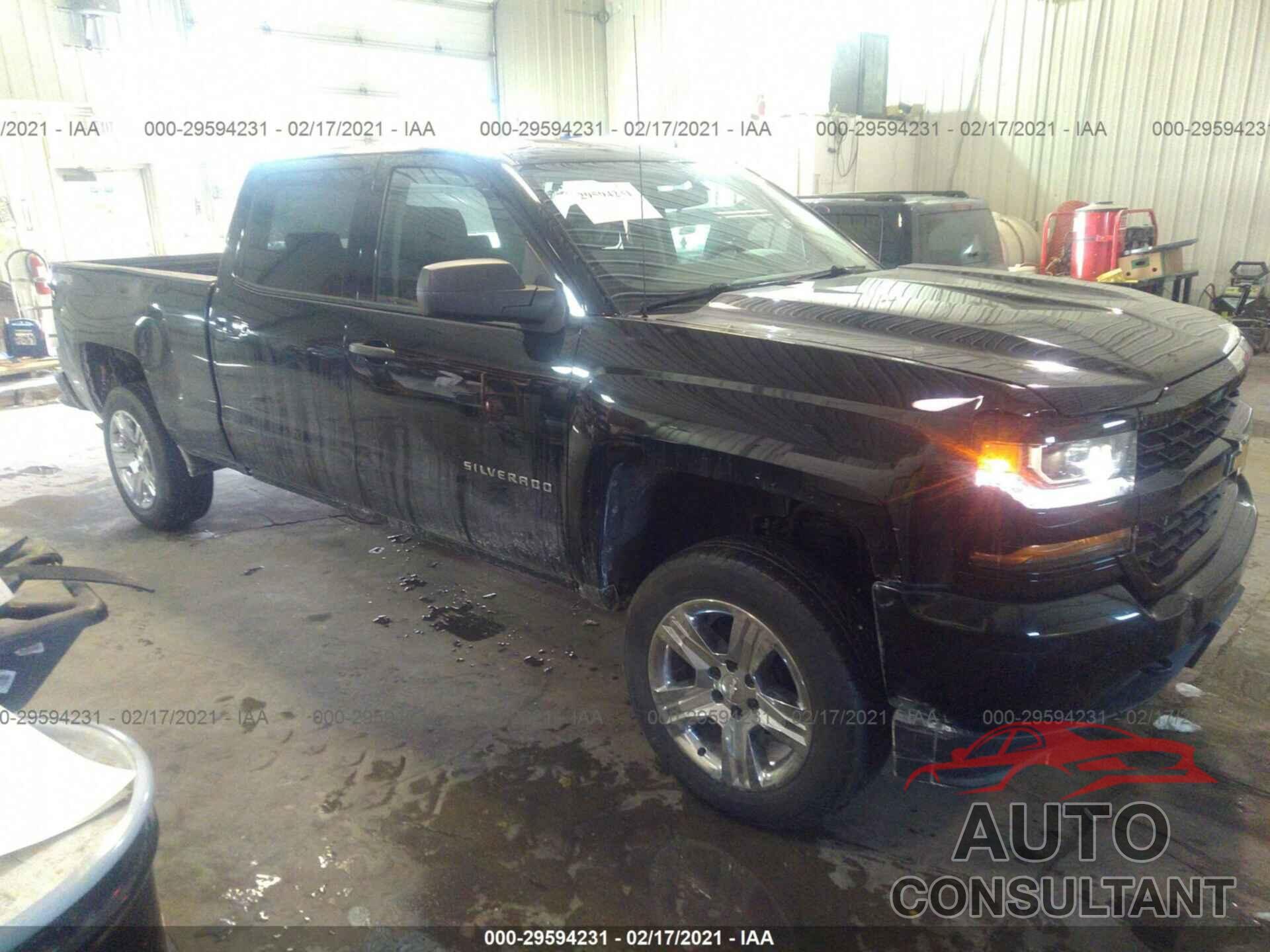 CHEVROLET SILVERADO 1500 2018 - 3GCUKPEC2JG308792