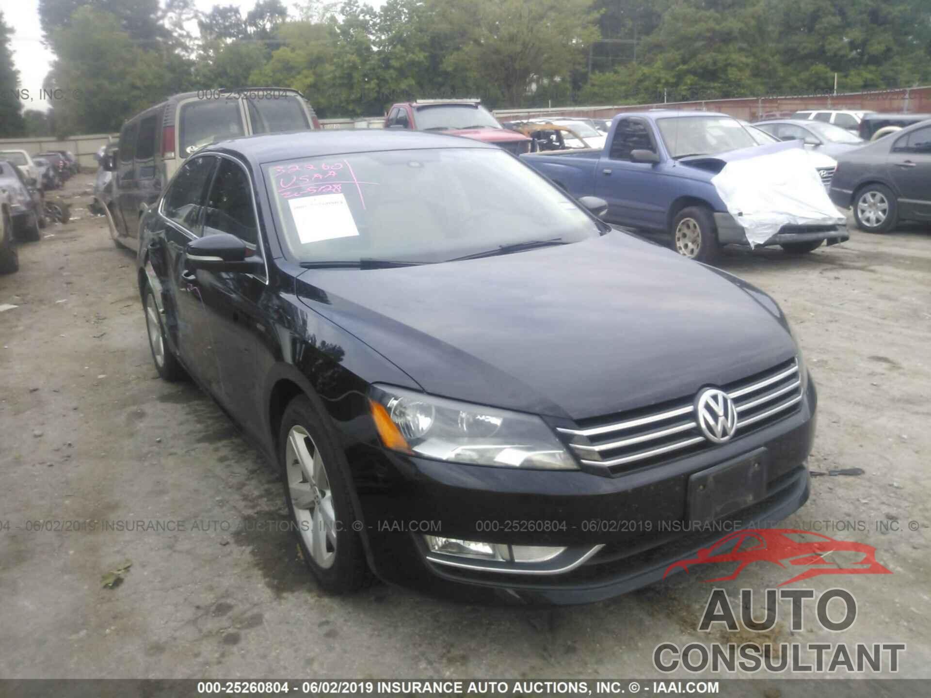 VOLKSWAGEN PASSAT 2015 - 1VWAT7A30FC104604