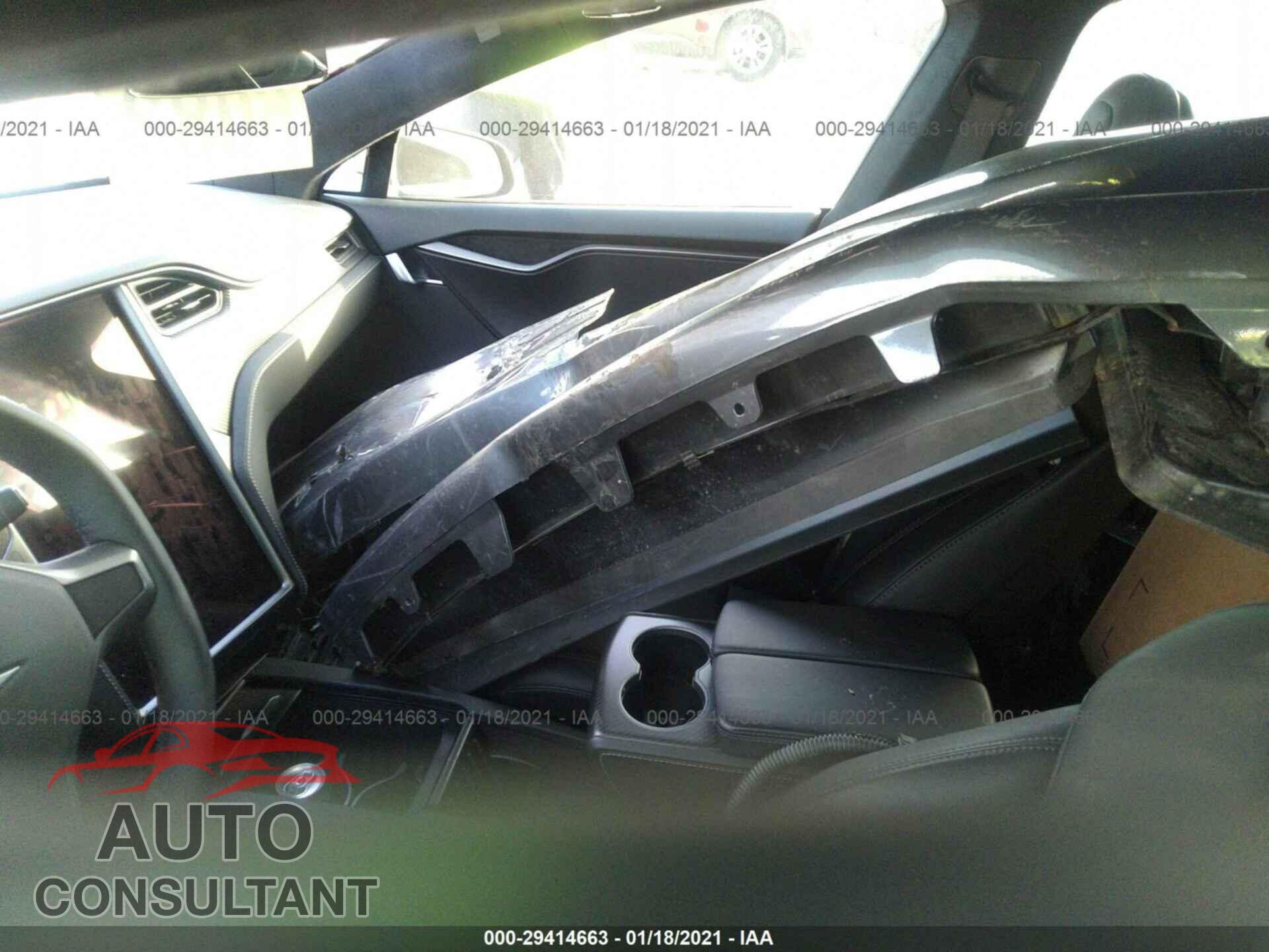 TESLA MODEL S 2020 - 5YJSA1E49LF359845