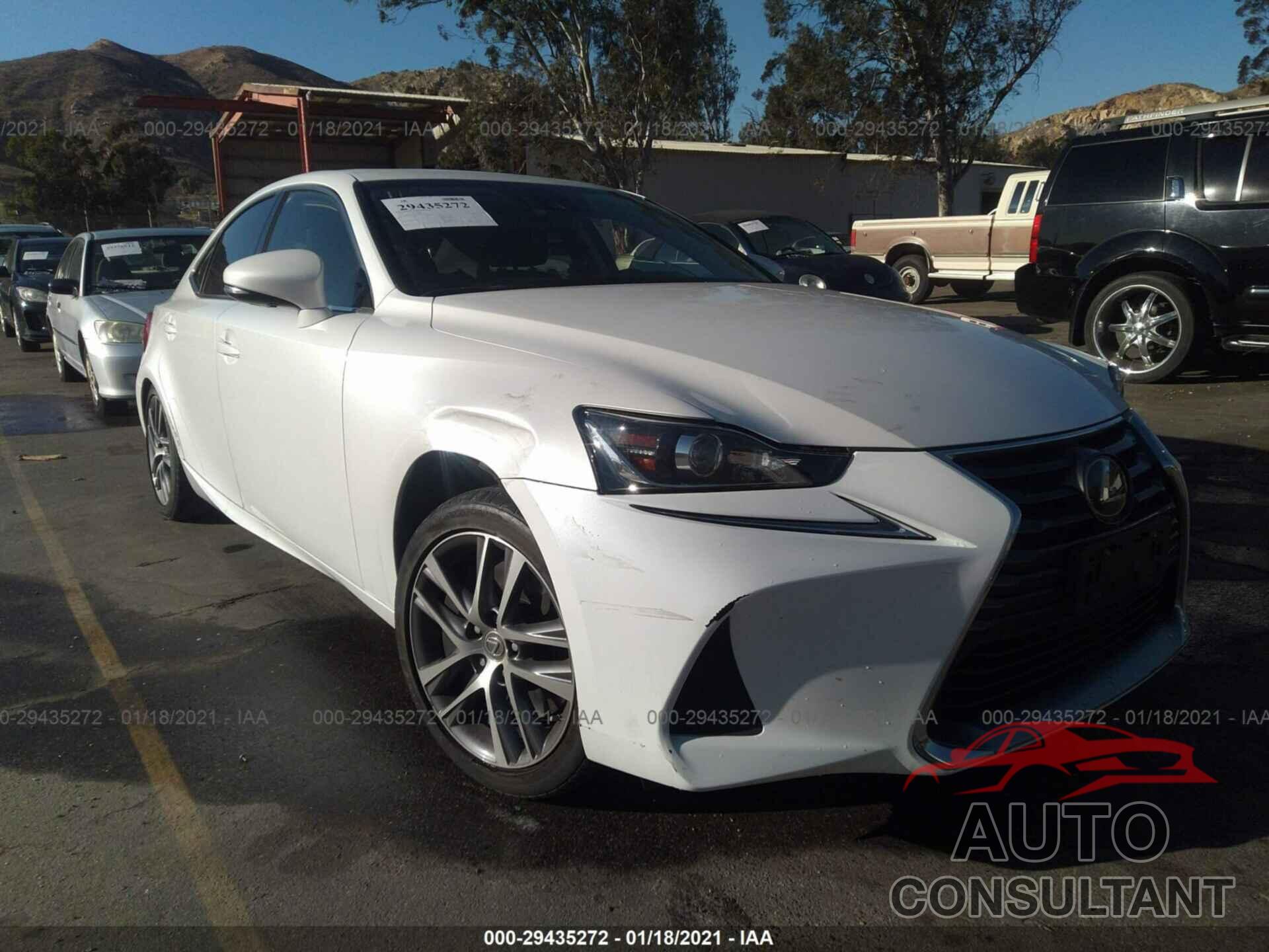 LEXUS IS 2018 - JTHBA1D26J5082052