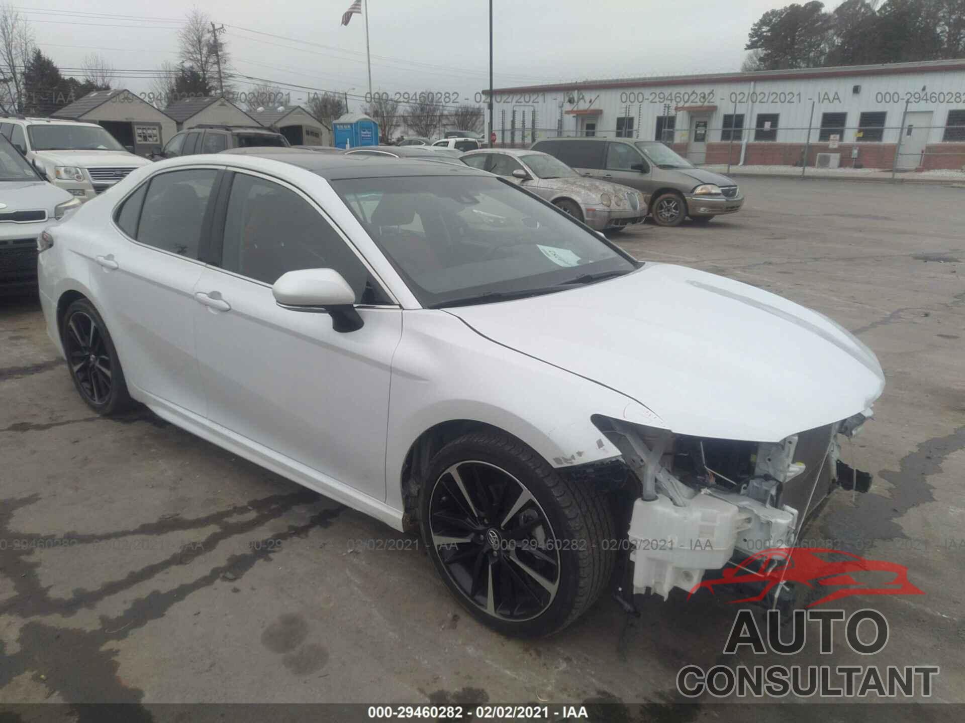 TOYOTA CAMRY 2018 - 4T1B61HK7JU047048
