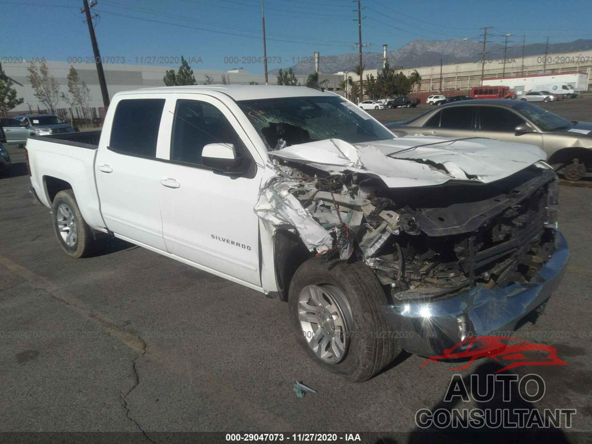 CHEVROLET SILVERADO 1500 2018 - 3GCPCREC0JG117961