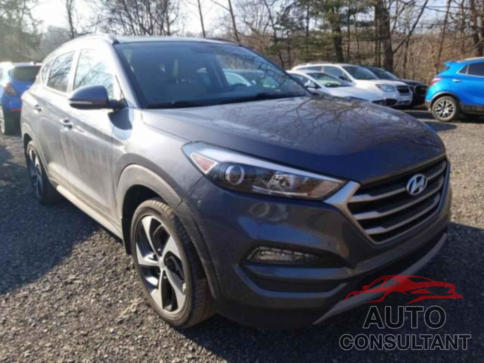 HYUNDAI TUCSON 2018 - KM8J3CA24JU675210