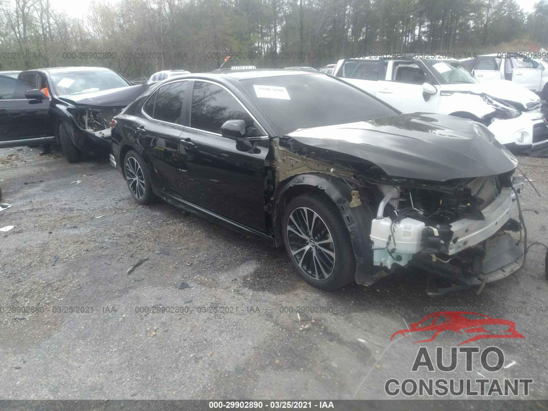 TOYOTA CAMRY 2018 - 4T1B11HK4JU120505