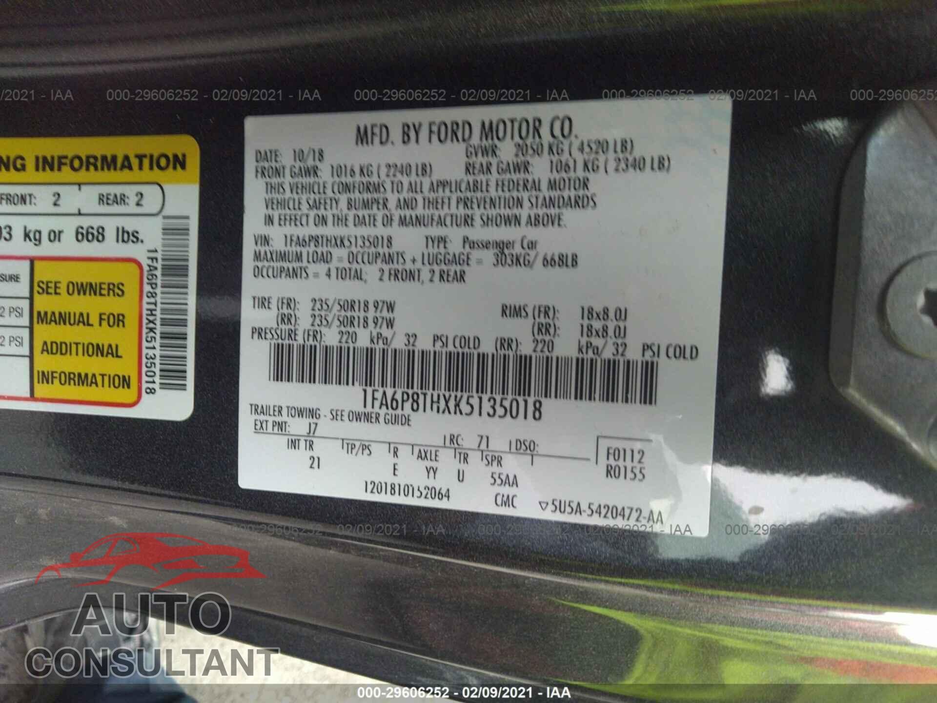 FORD MUSTANG 2019 - 1FA6P8THXK5135018