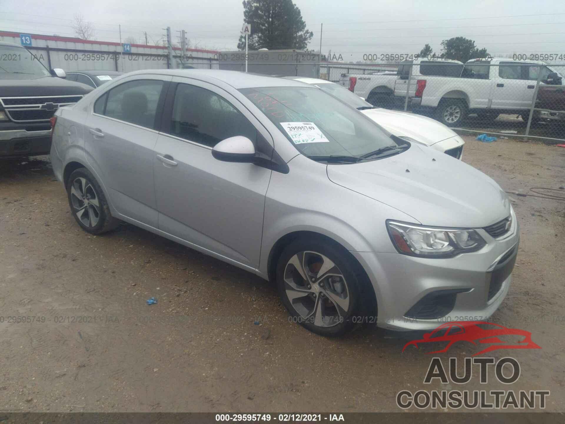 CHEVROLET SONIC 2019 - 1G1JF5SB8K4123466