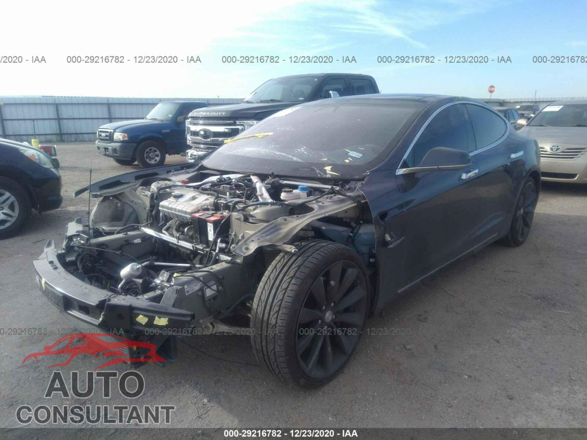 TESLA MODEL S 2018 - 5YJSA1E25JF265294