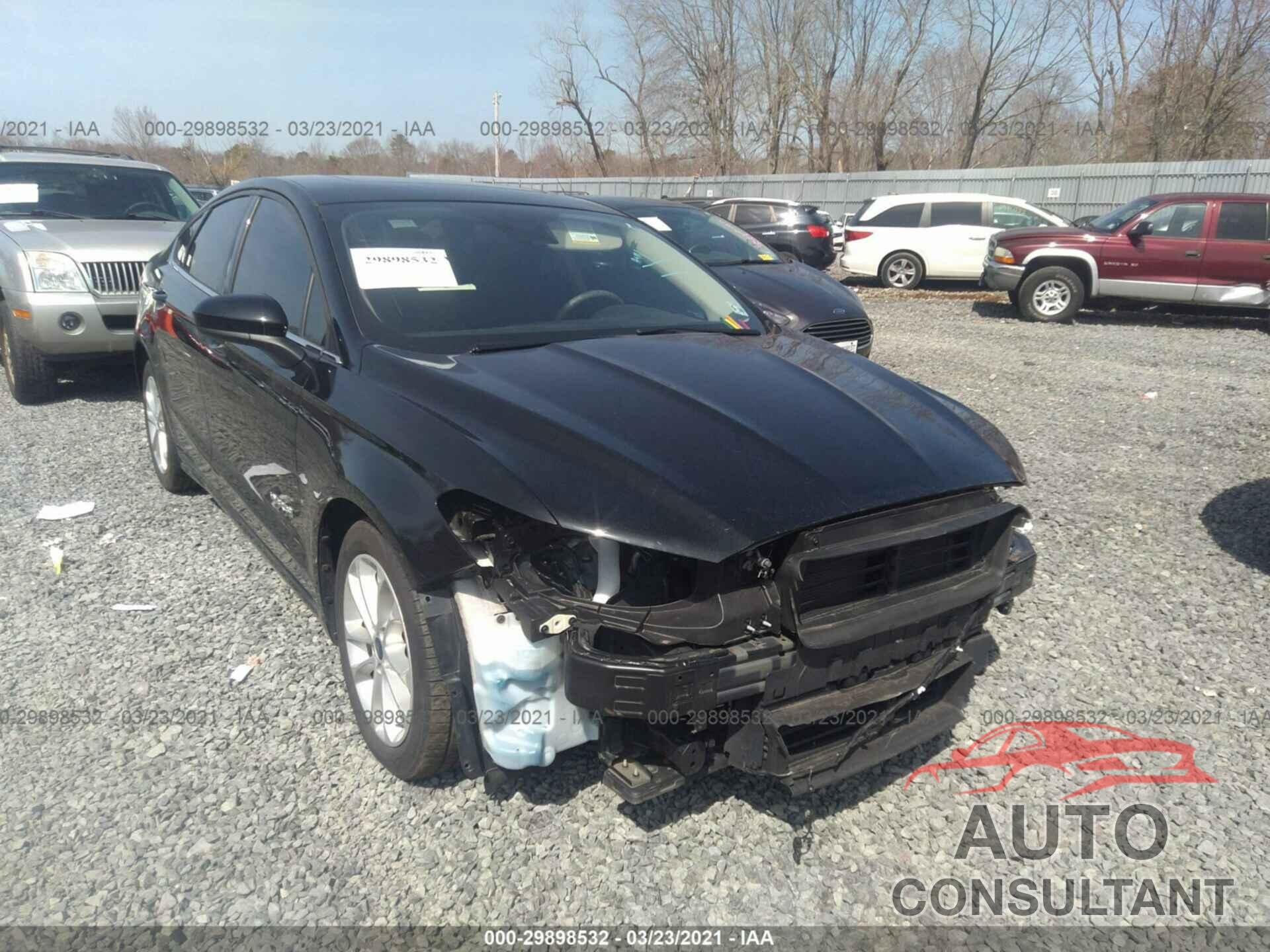 FORD FUSION HYBRID 2019 - 3FA6P0LU5KR208257