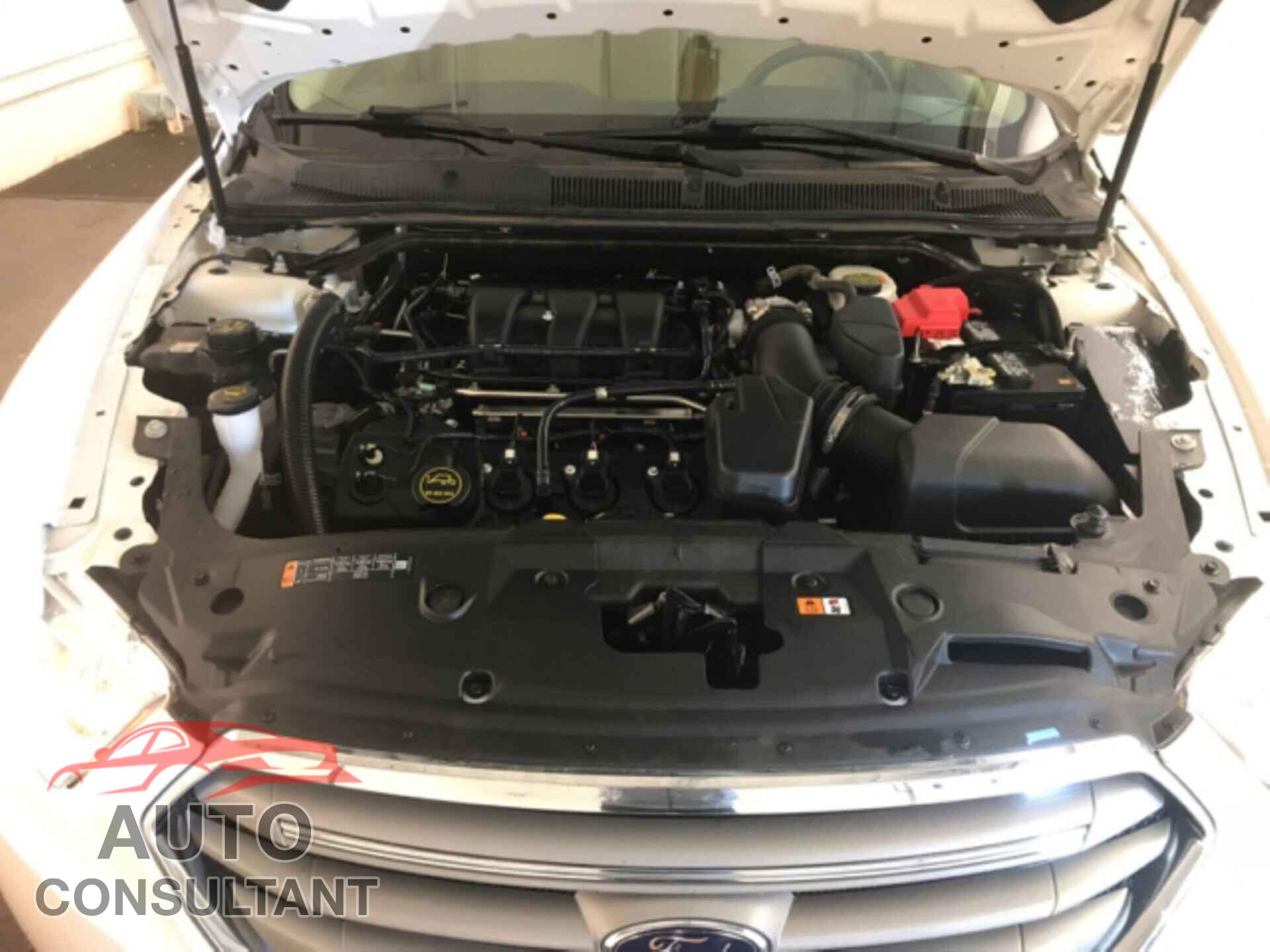 FORD TAURUS 2017 - 1FAHP2E83HG117637