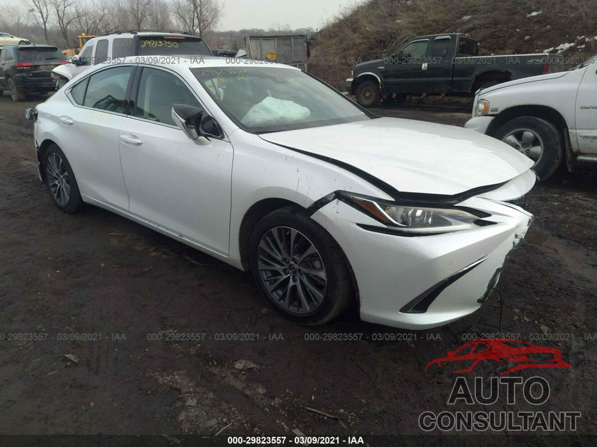 LEXUS ES 2019 - 58ABZ1B16KU030436