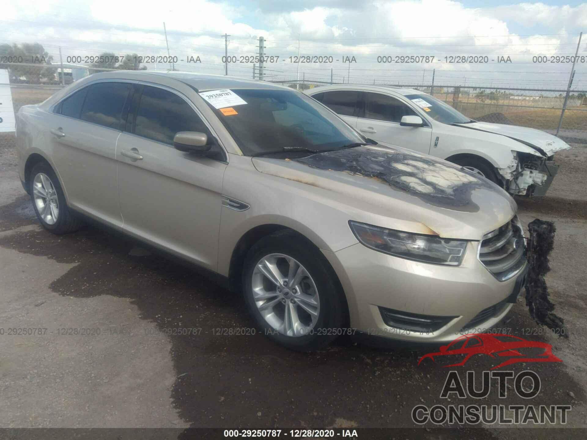 FORD TAURUS 2018 - 1FAHP2E81JG111826