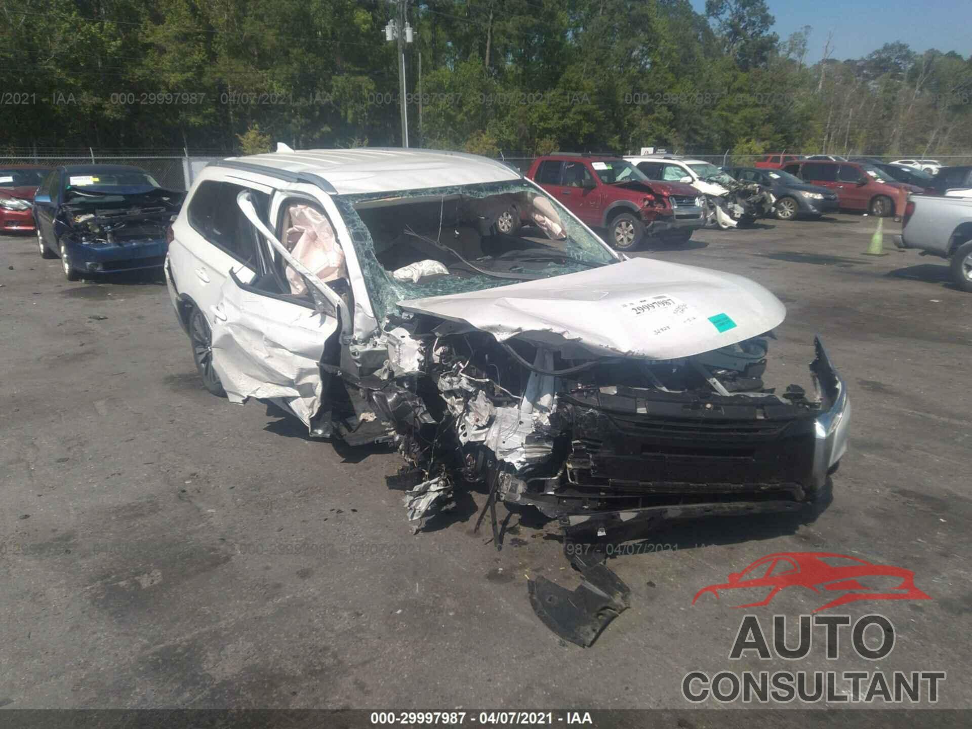 MITSUBISHI OUTLANDER 2019 - JA4AD3A37KZ011038