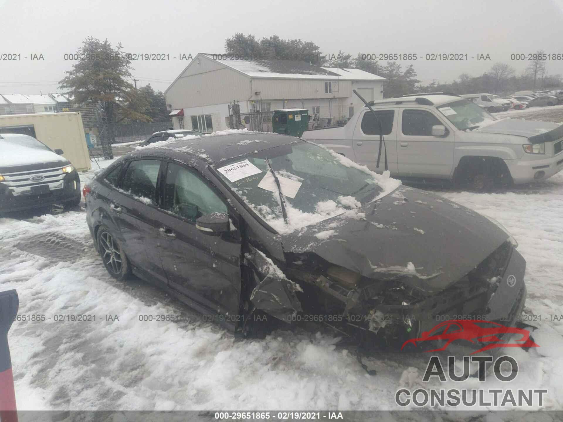 FORD FOCUS 2016 - 1FADP3F26GL304049
