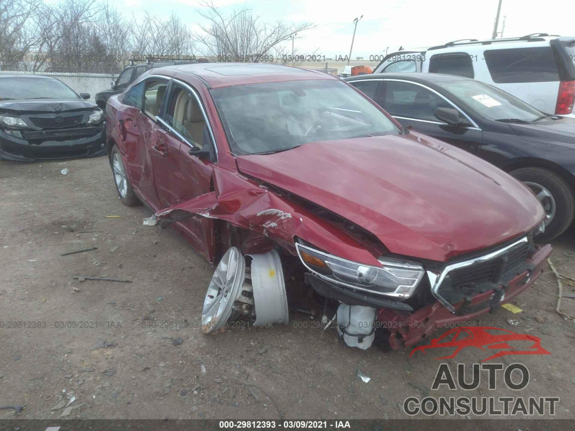 FORD TAURUS 2018 - 1FAHP2E89JG135405