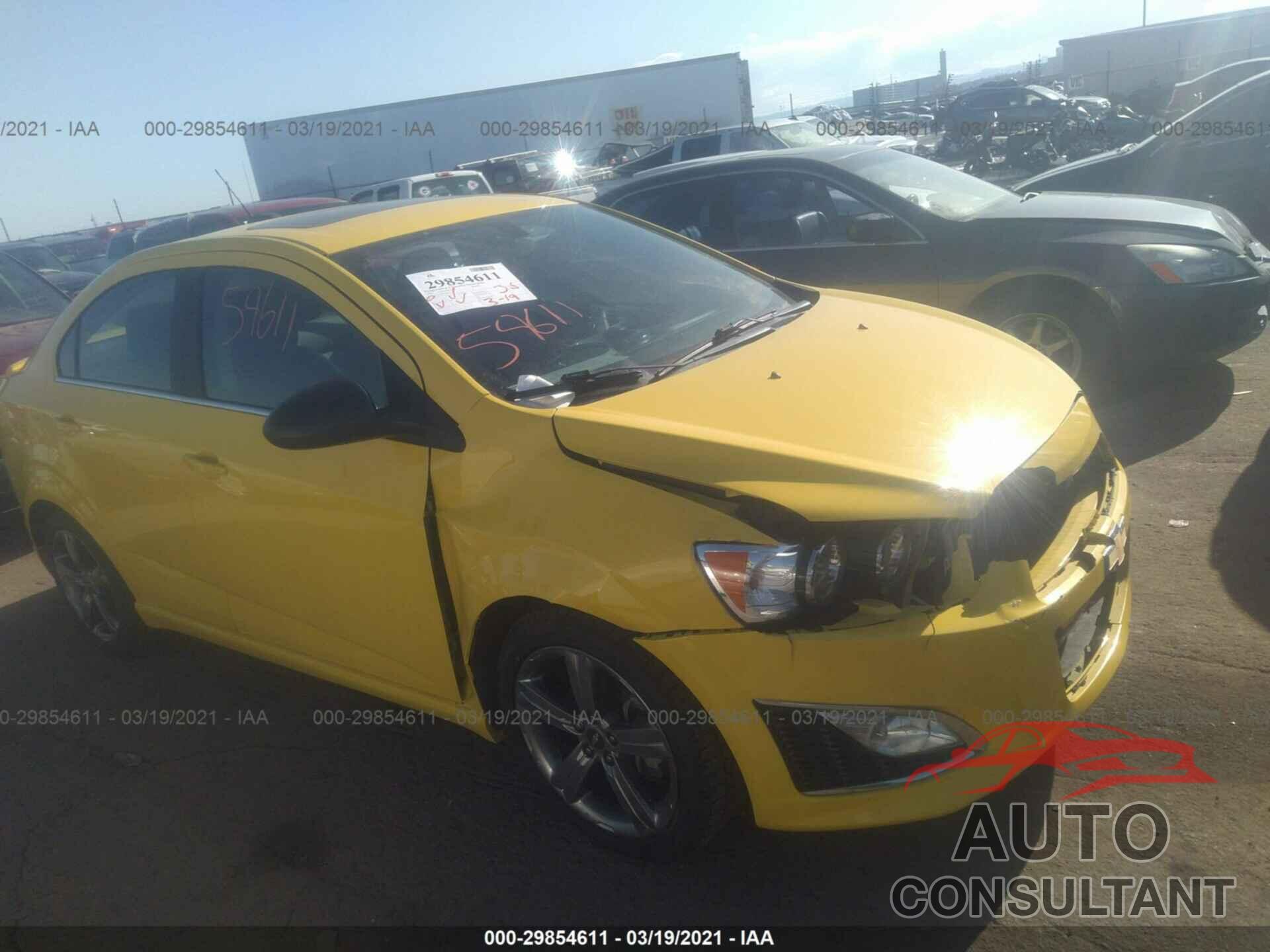 CHEVROLET SONIC 2016 - 1G1JG5SB0G4102504