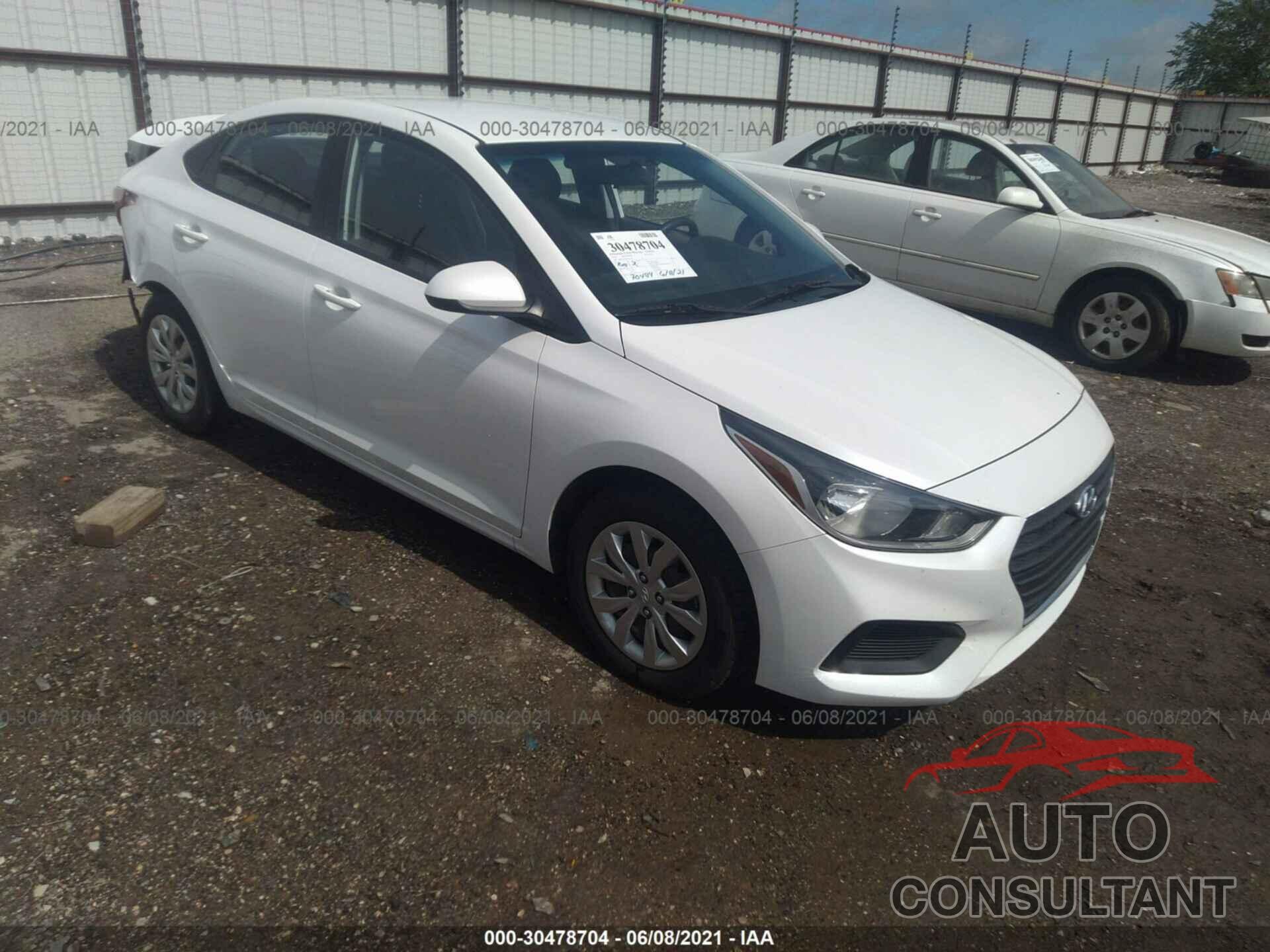 HYUNDAI ACCENT 2018 - 3KPC24A33JE011512
