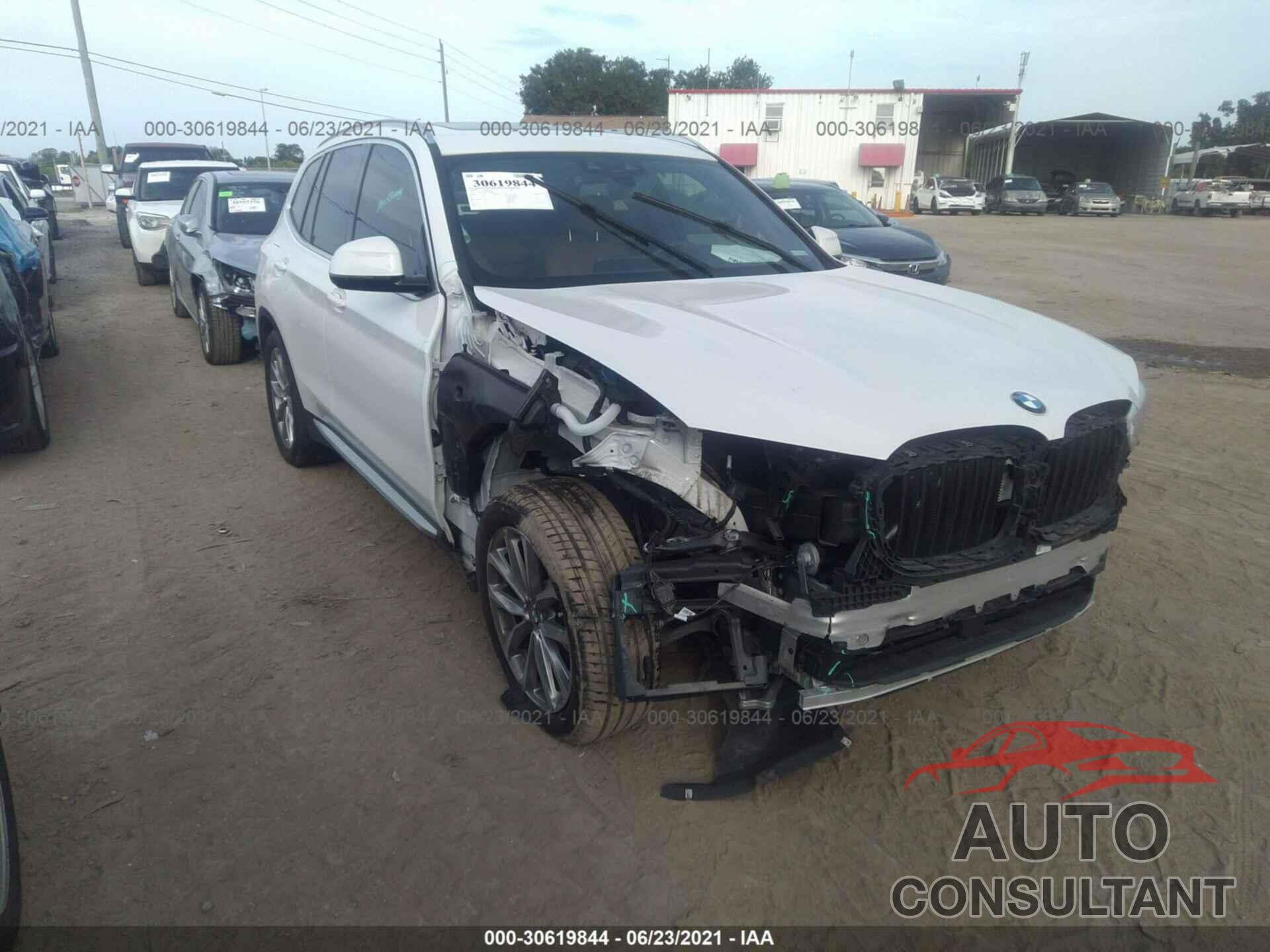BMW X3 2019 - 5UXTR7C51KLF27888
