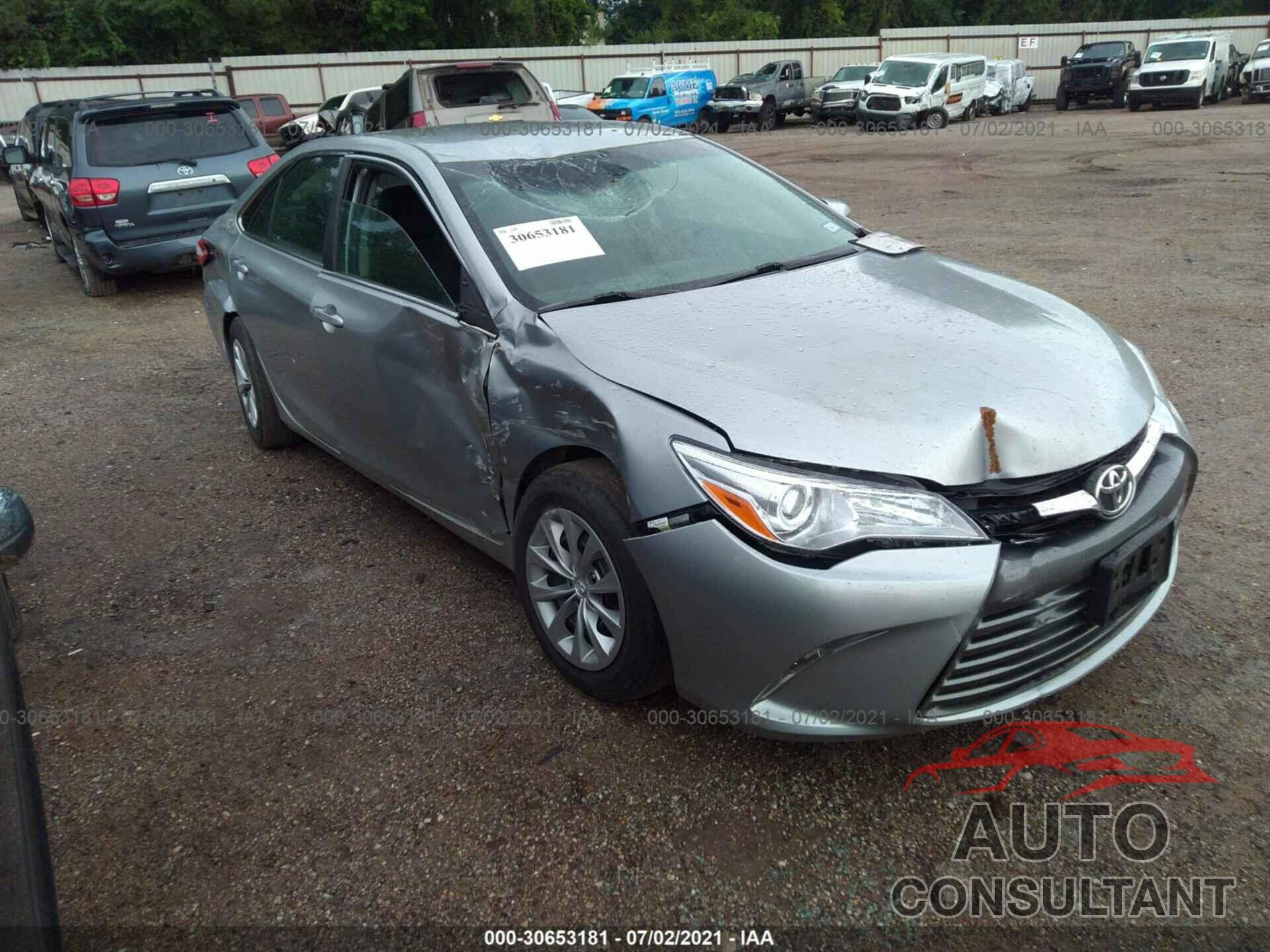 TOYOTA CAMRY 2016 - 4T4BF1FKXGR579105