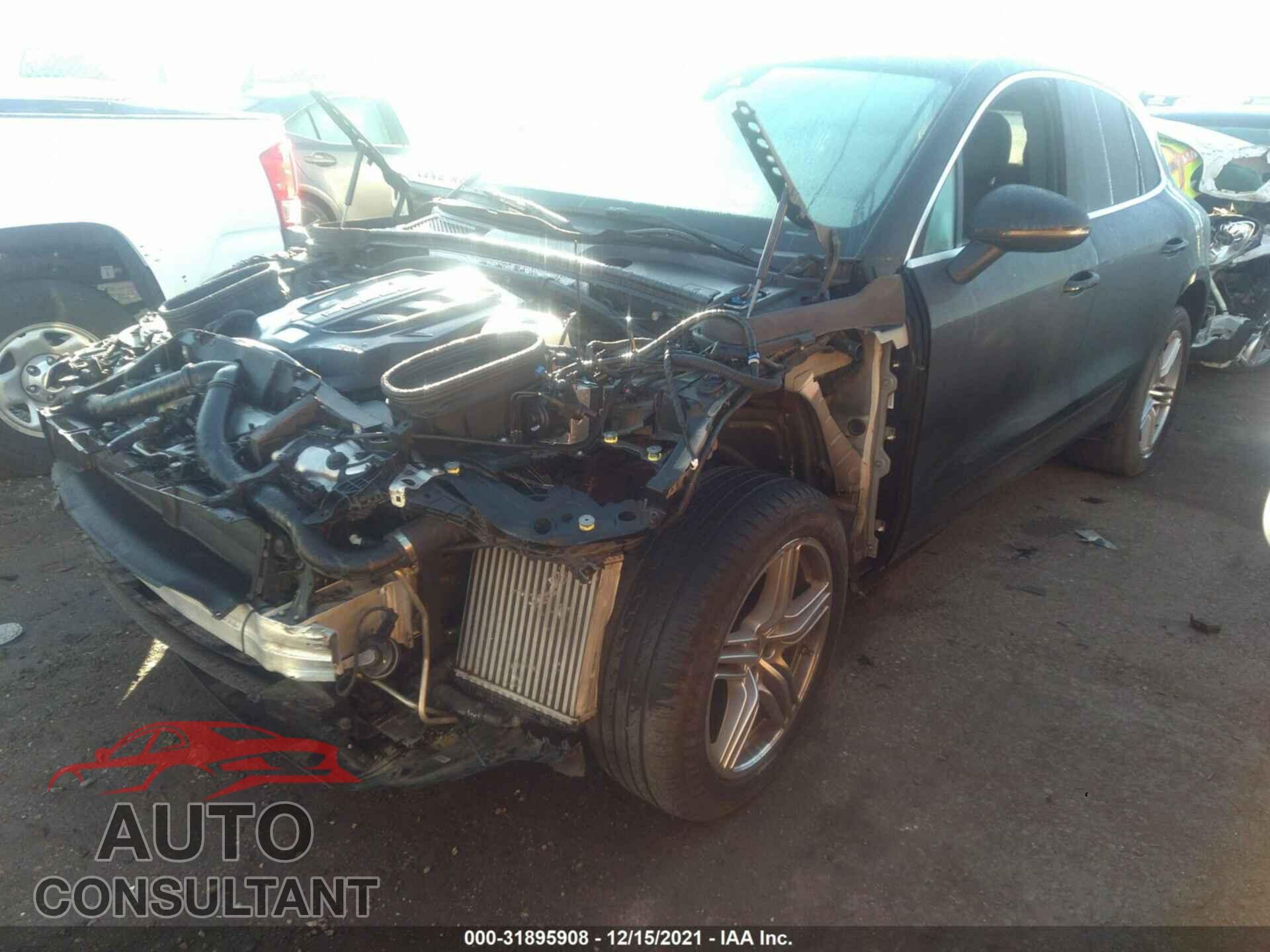 PORSCHE MACAN 2017 - WP1AB2A5XHLB20157