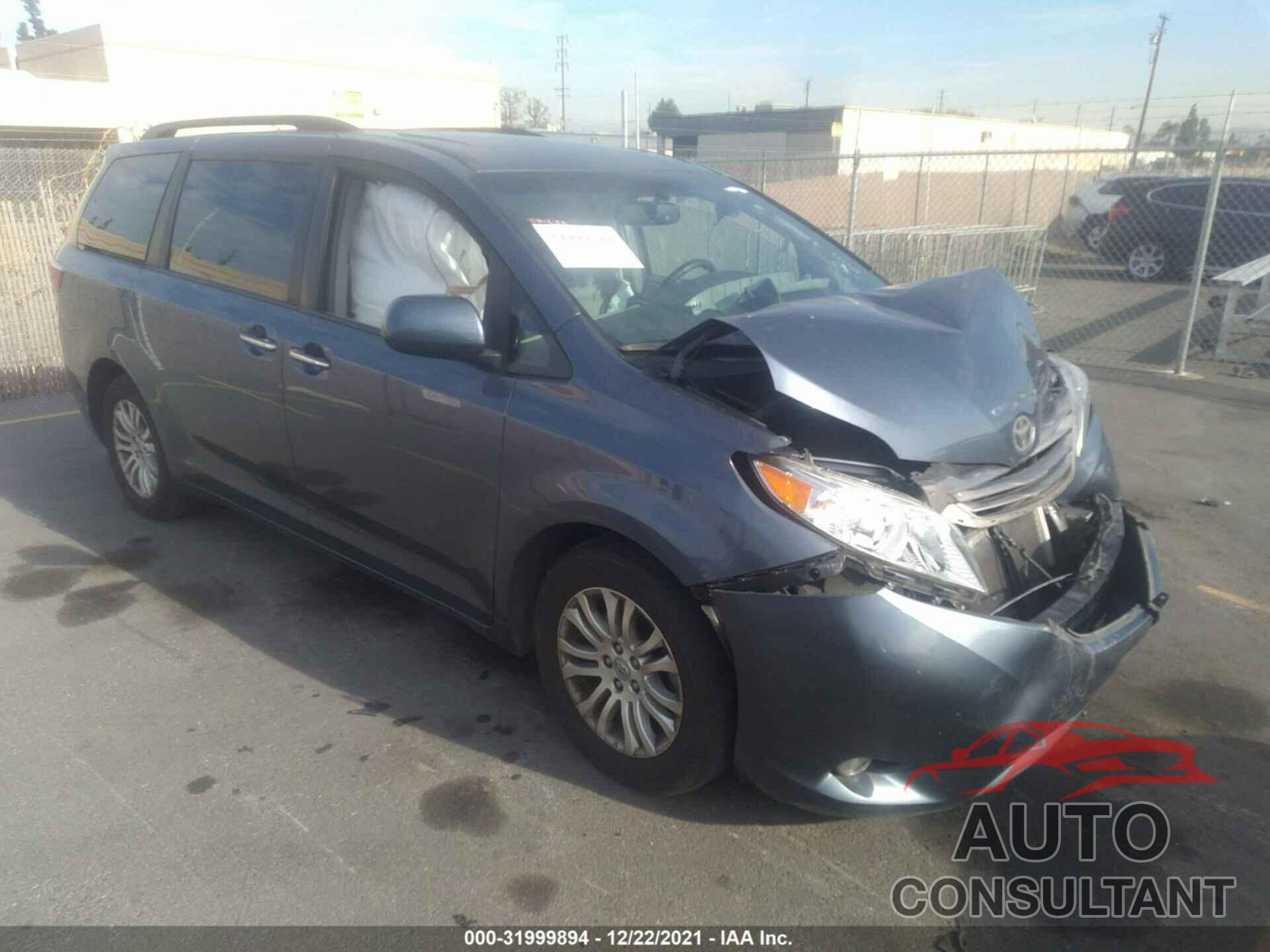 TOYOTA SIENNA 2017 - 5TDYZ3DC2HS876592