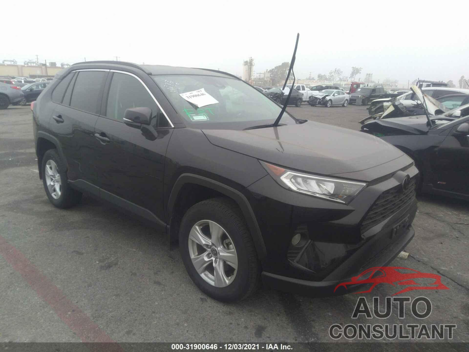 TOYOTA RAV4 2021 - 2T3W1RFV5MC142569